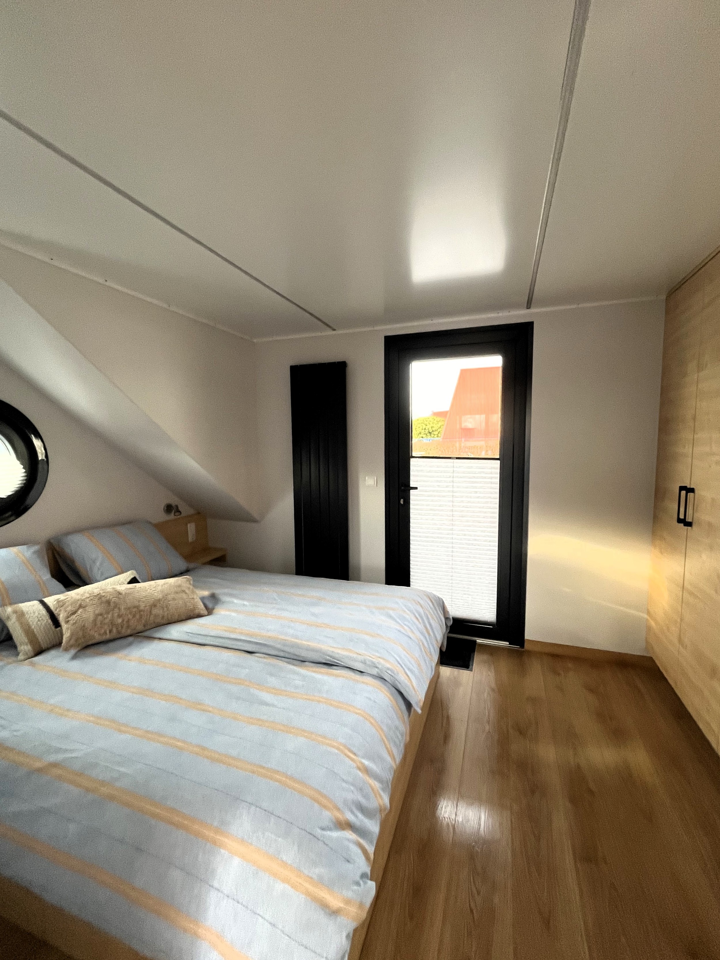 Campi 400 Houseboat (special 1 Sleepingroom))