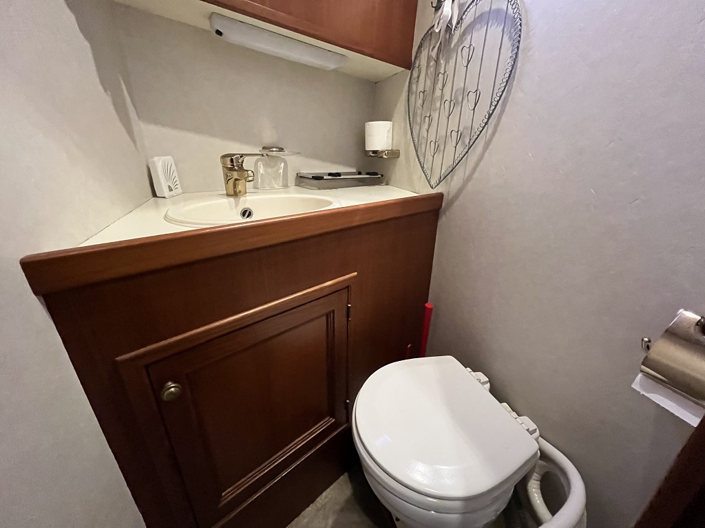 Blauwe Hand Trawler 1400