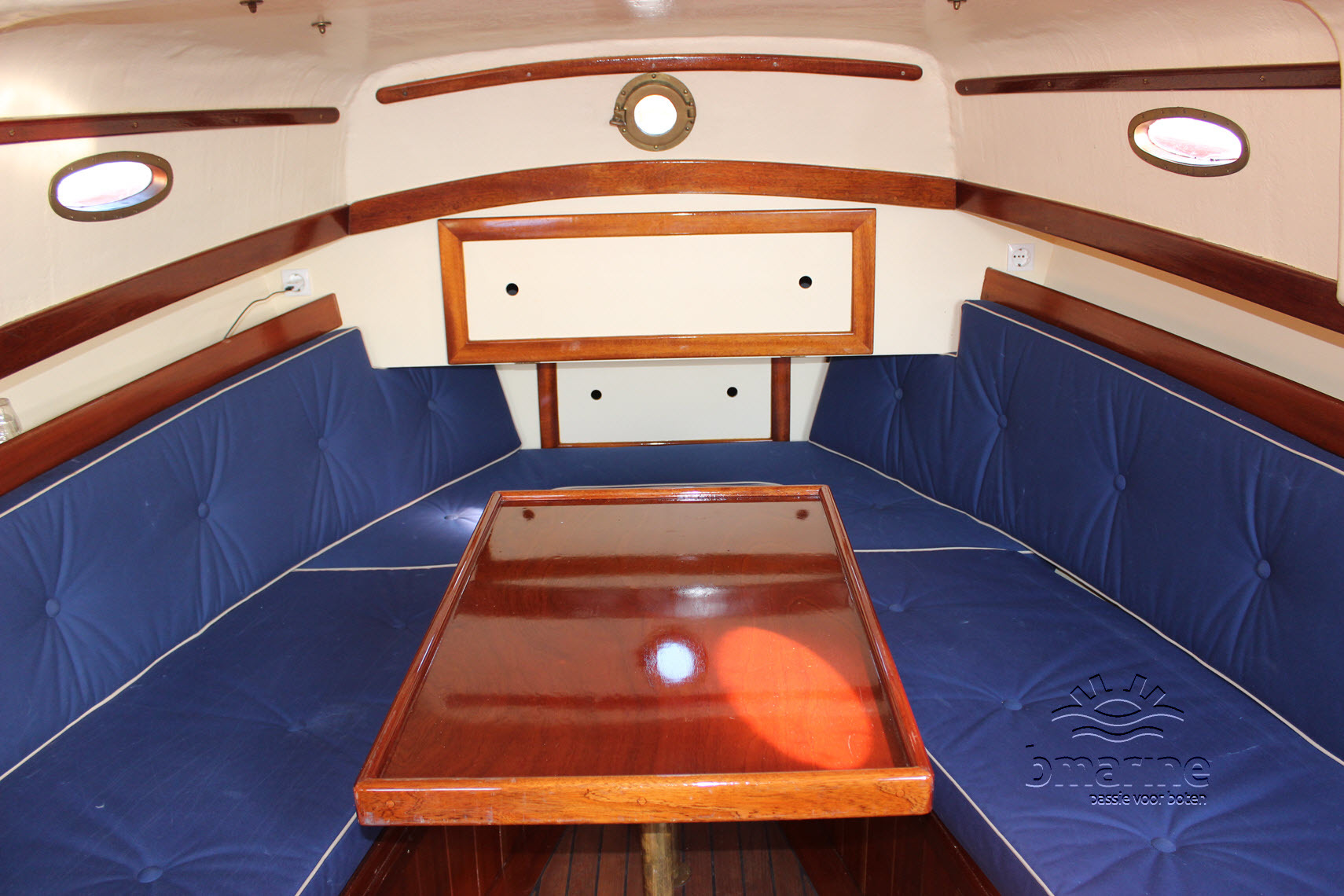 Breedendam 825 Cabin