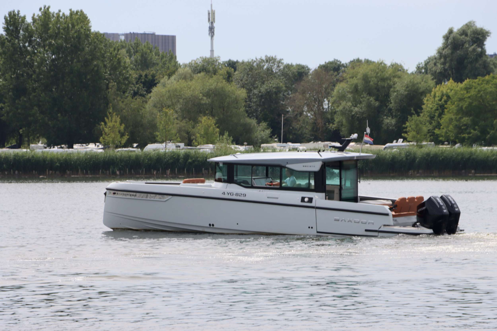 Saxdor Yachts 320 GTC