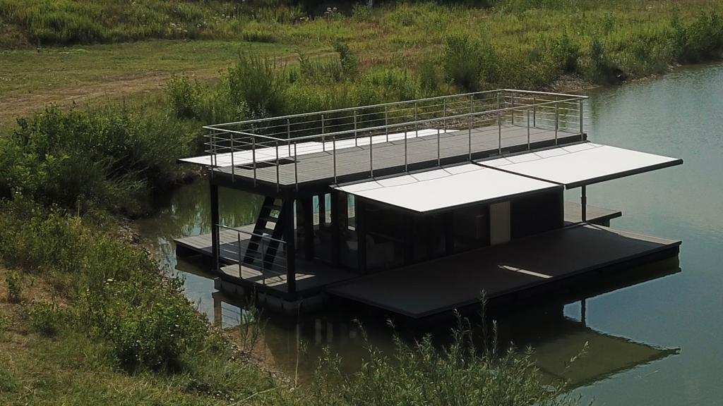 Shogun Mobile Houseboat