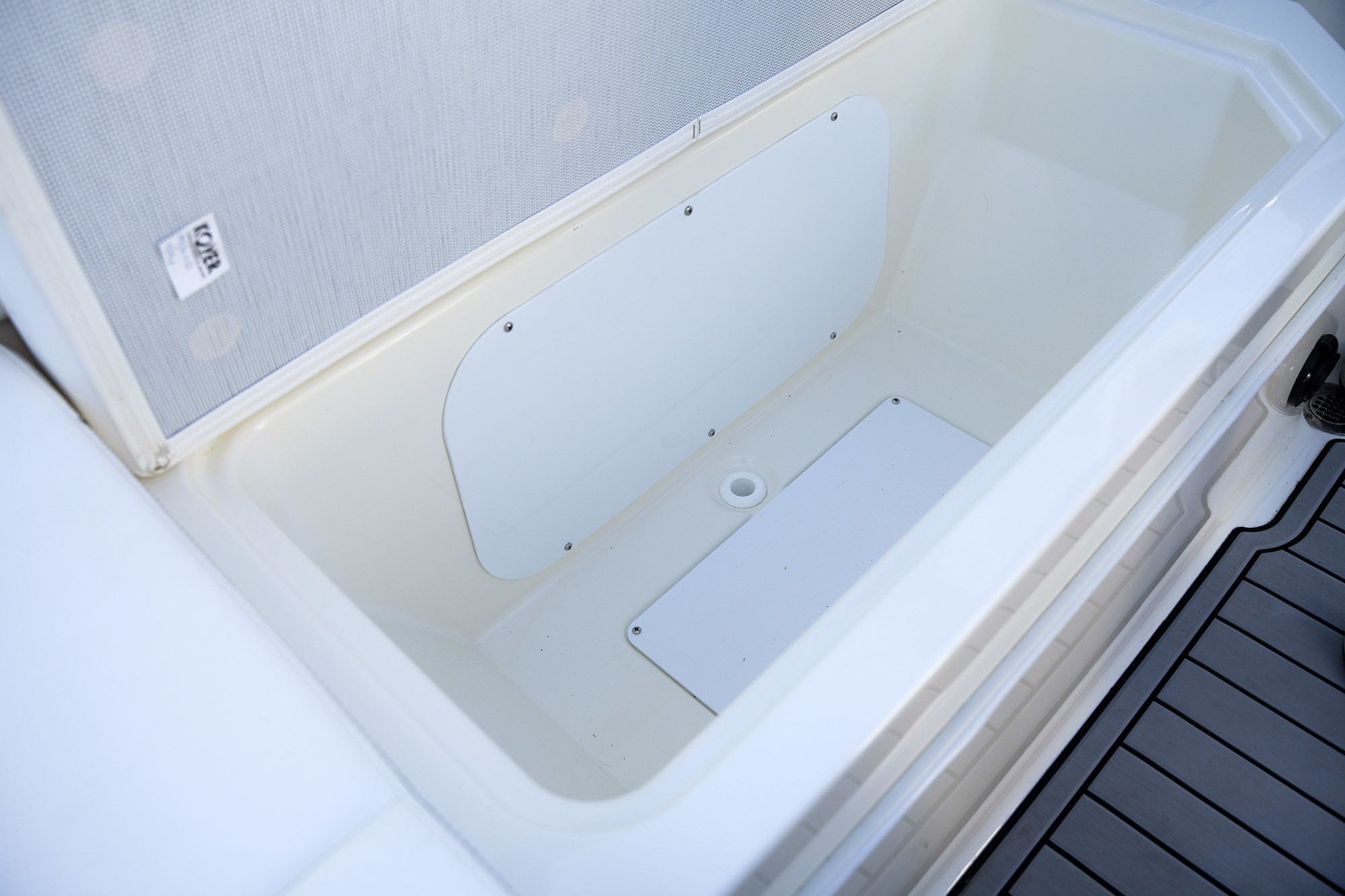 Sea Ray SPX 230 Outboard