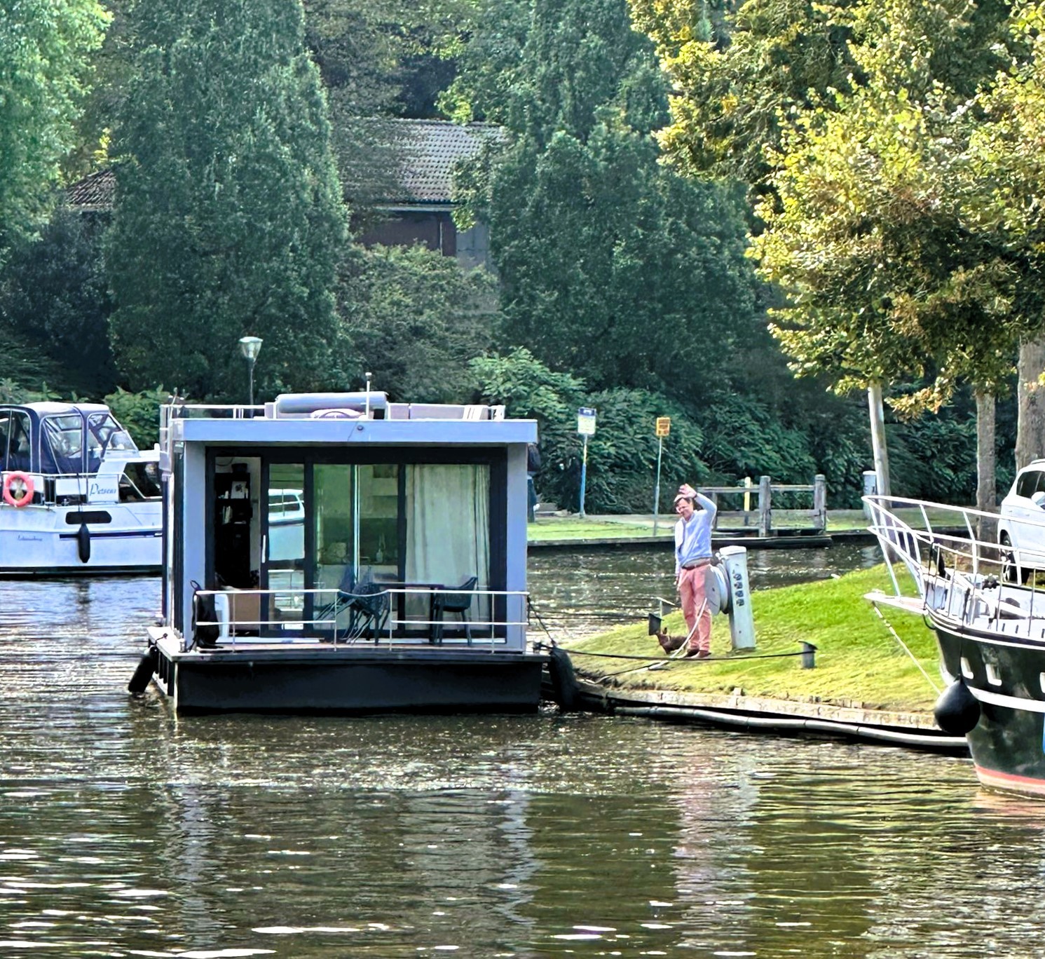 Houseboat Friesland 12.75 X 4.50 (inboard Engine)