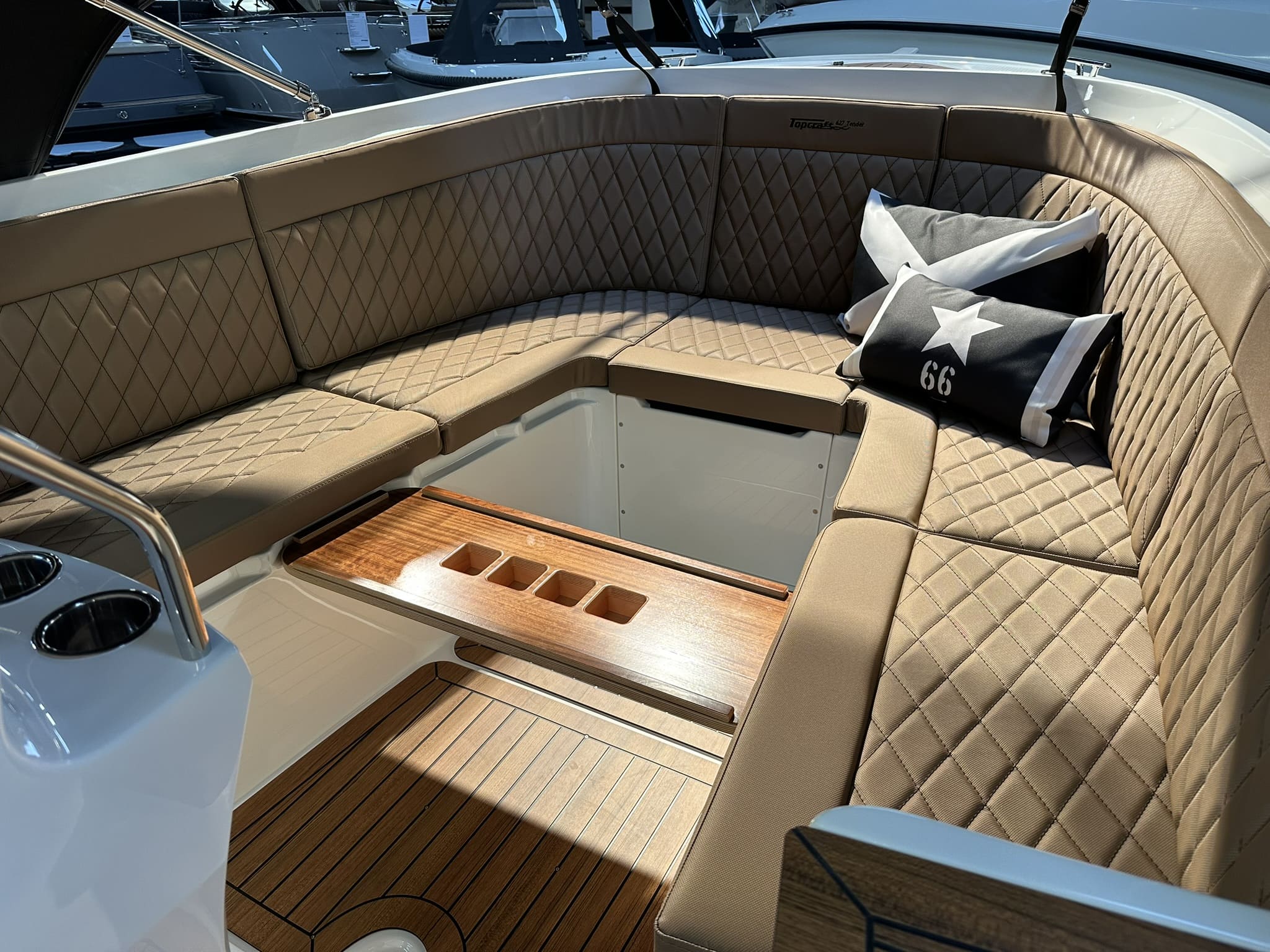 Topcraft 627 Tender