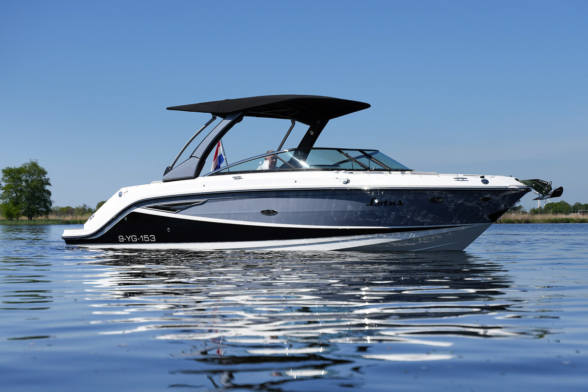Sea Ray SLX 280