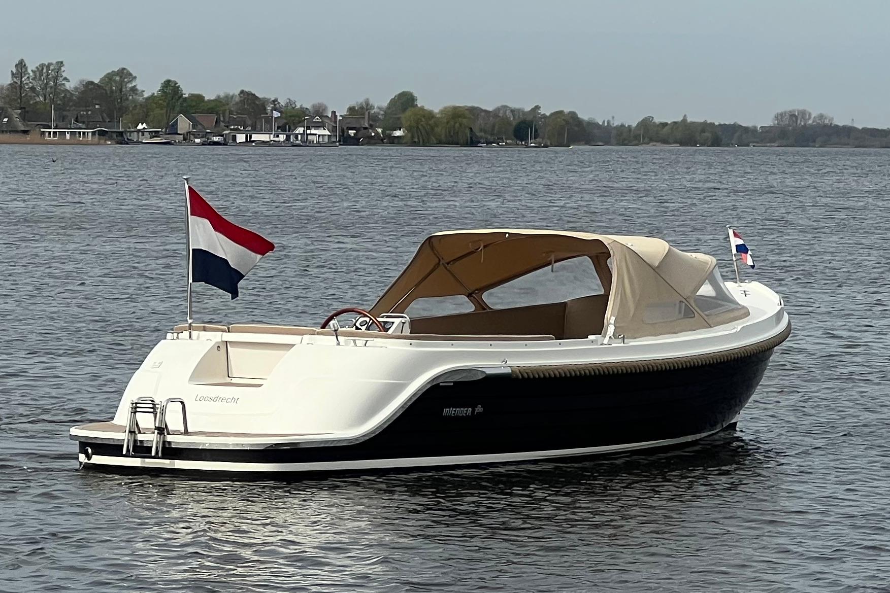 Interboat Intender 780