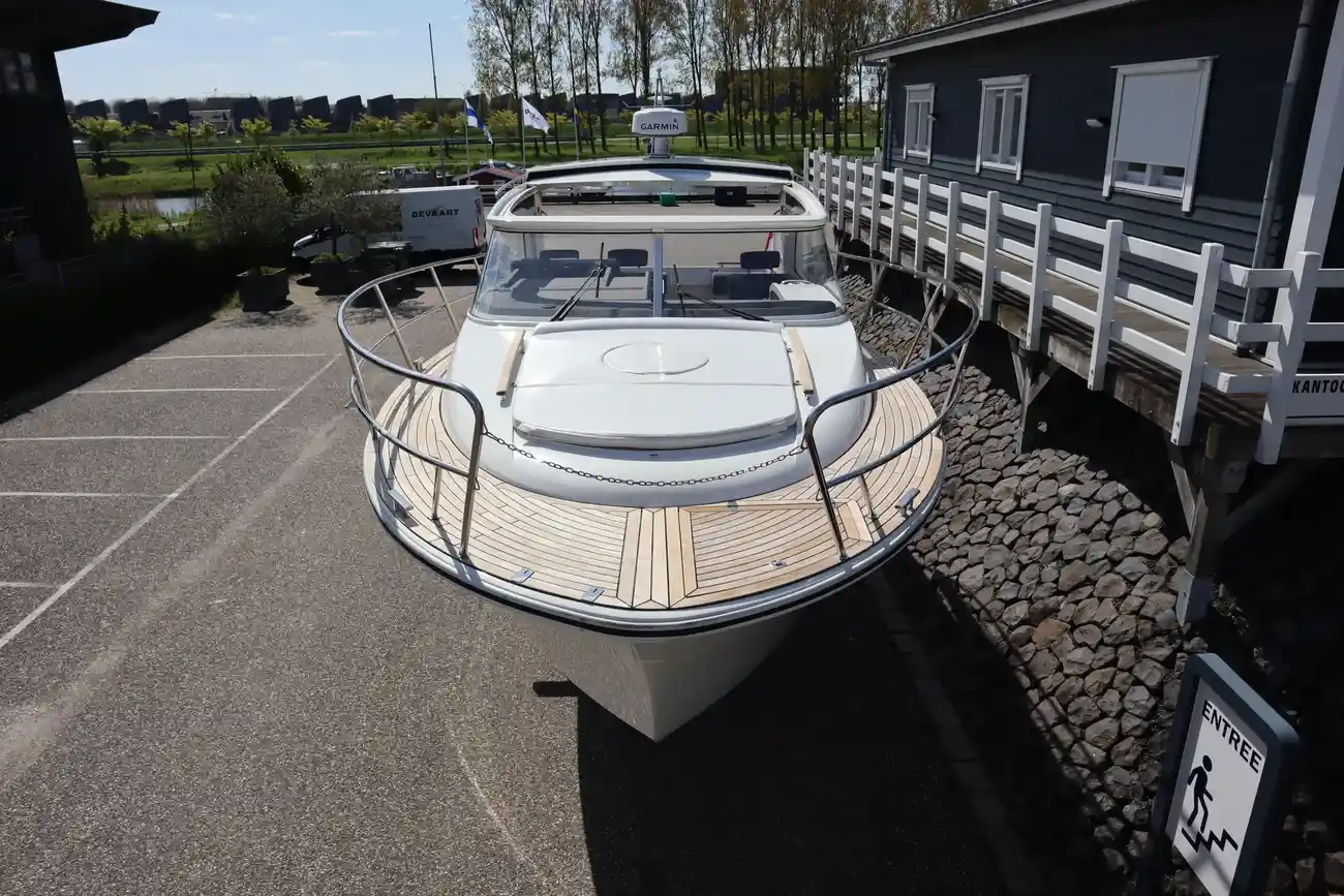 Marex 310 Sun Cruiser