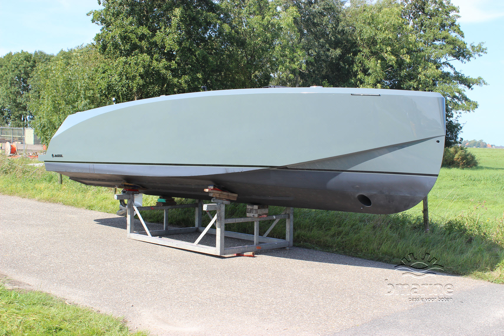 Blackfish Reallife 750 Cabin