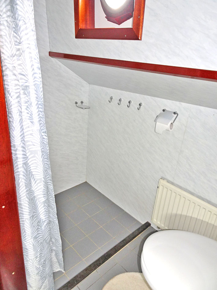 Motortjalk 21.40, met UBC