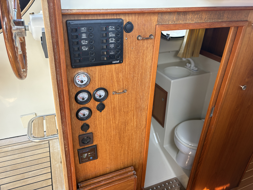 Maril 890 Classic