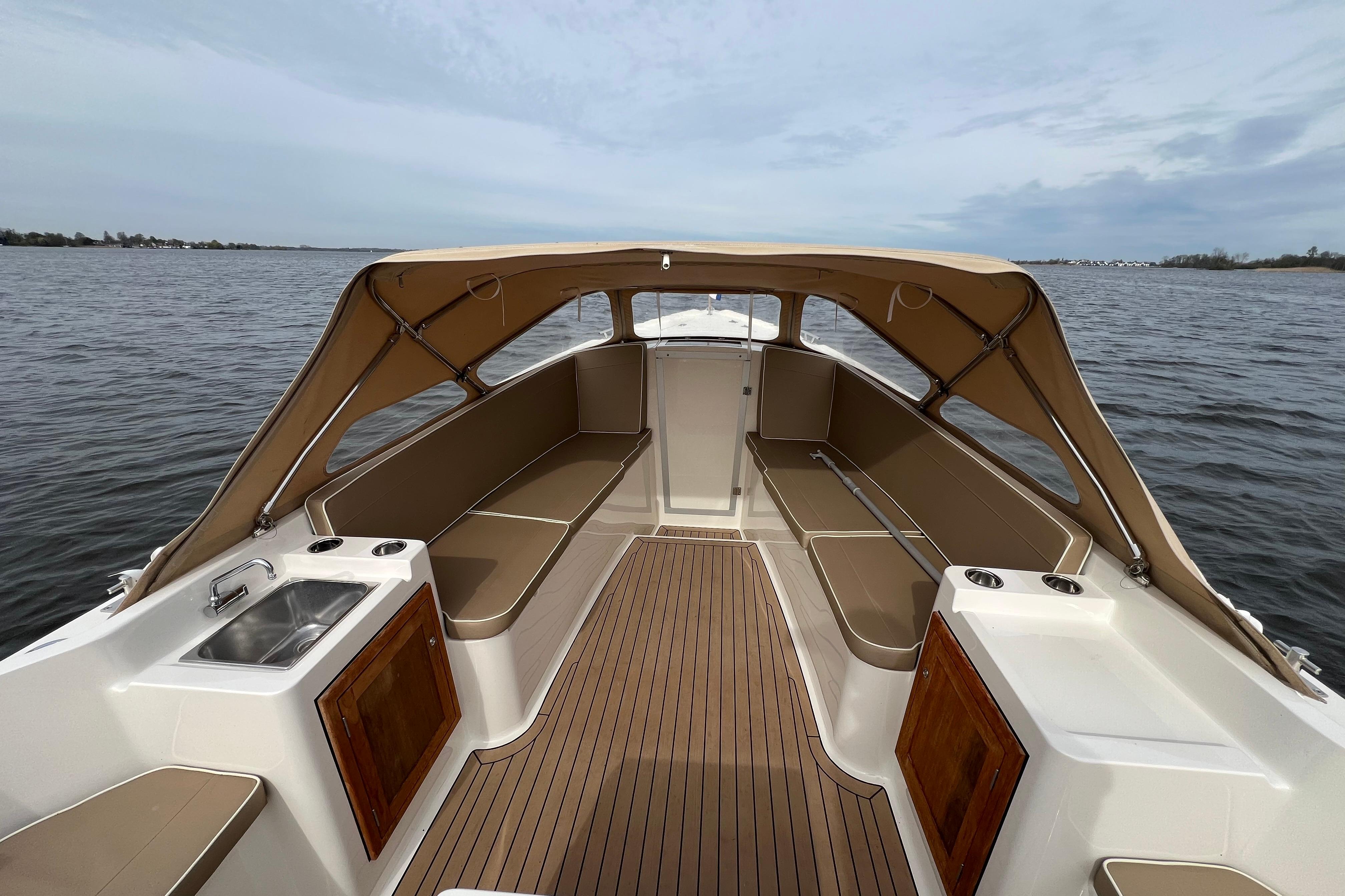 Interboat Intender 780