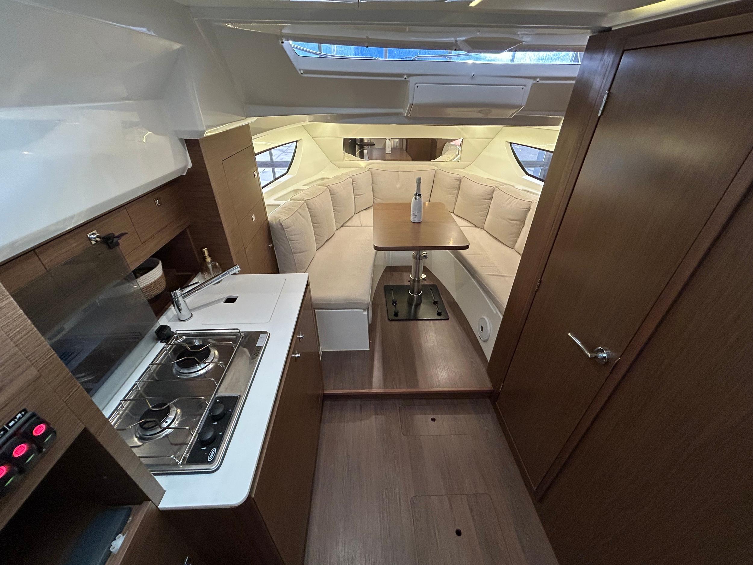 Jeanneau Cap Camarat - 10.5 WA