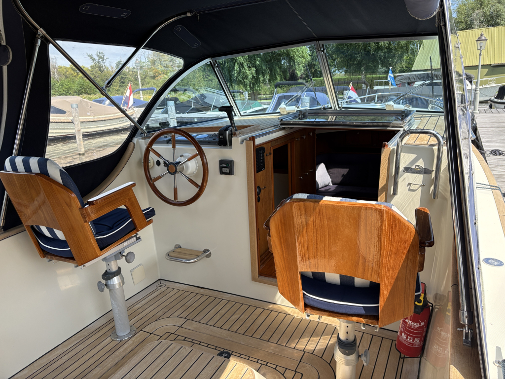 Maril 890 Classic