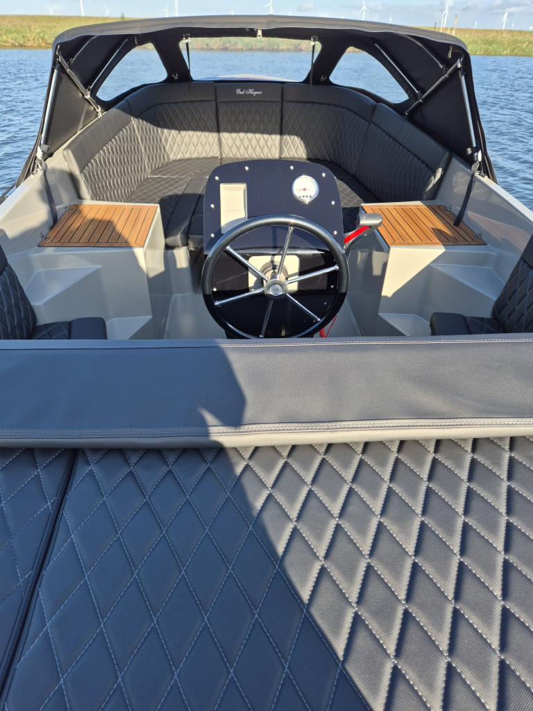 Oudhuijzer 650 Tender