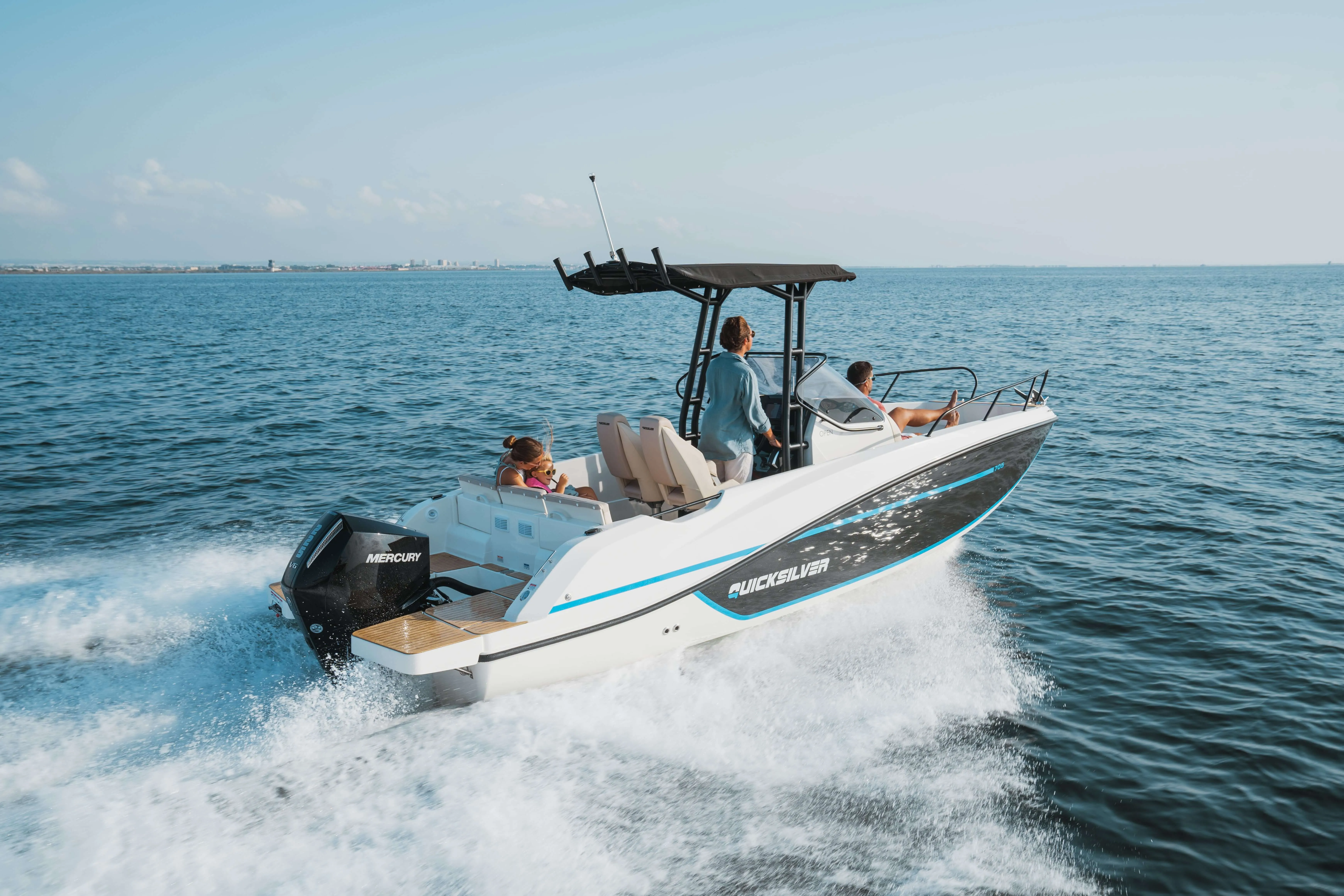 Quicksilver 705 Open