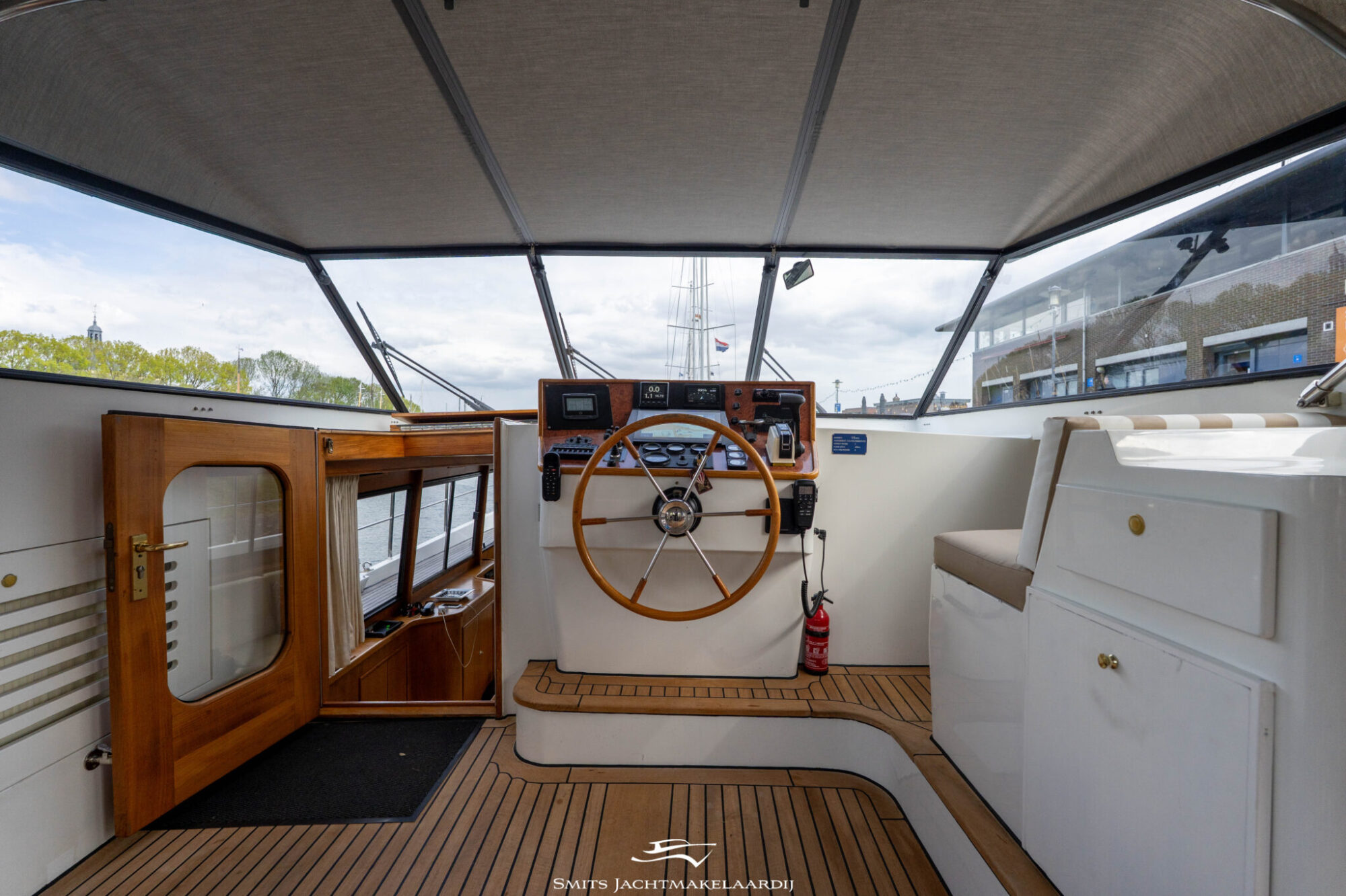 Van den Hoven Allure 155 Cabrio