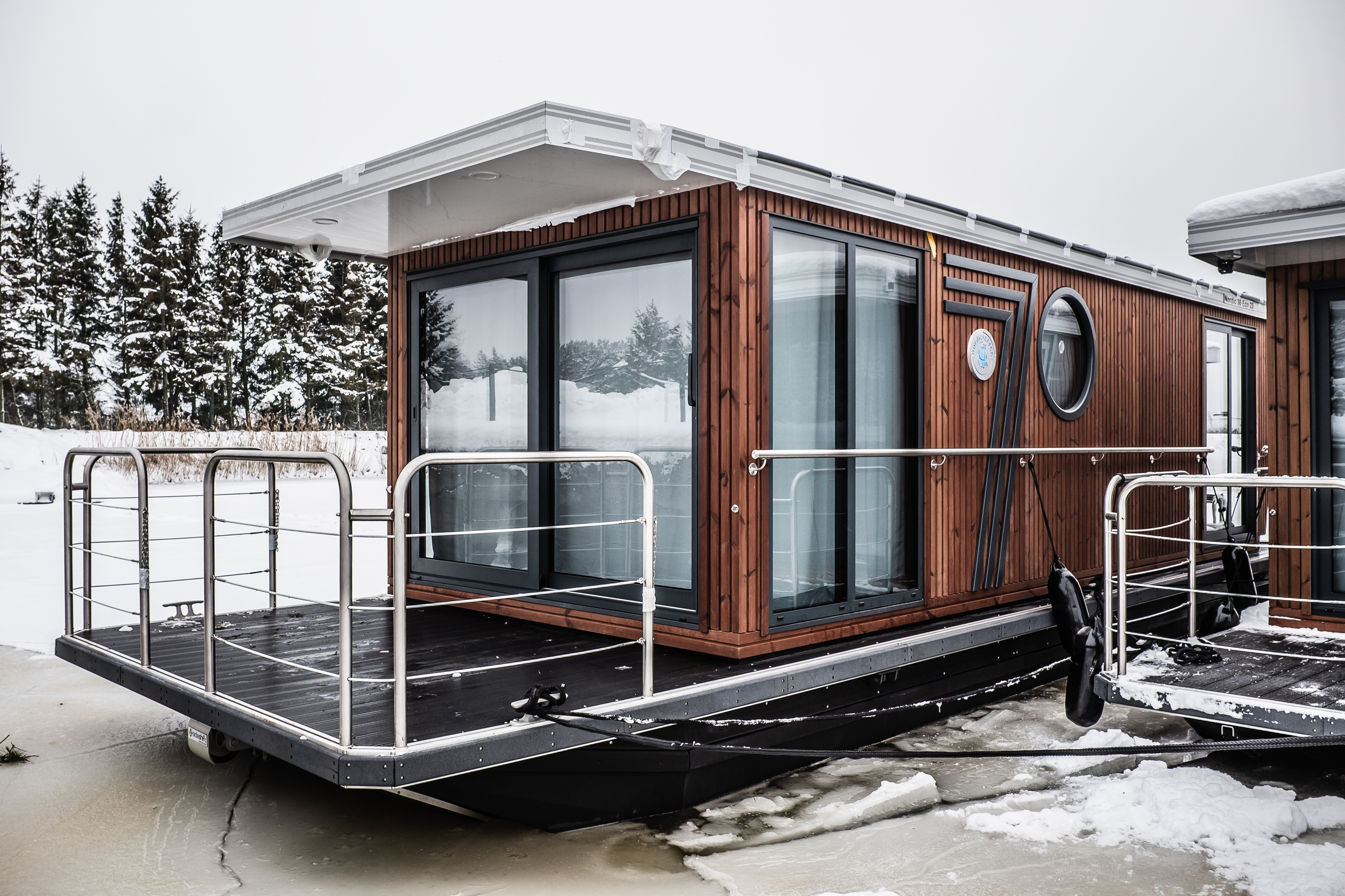 Nordic Season Houseboat NS 36 Eco 23