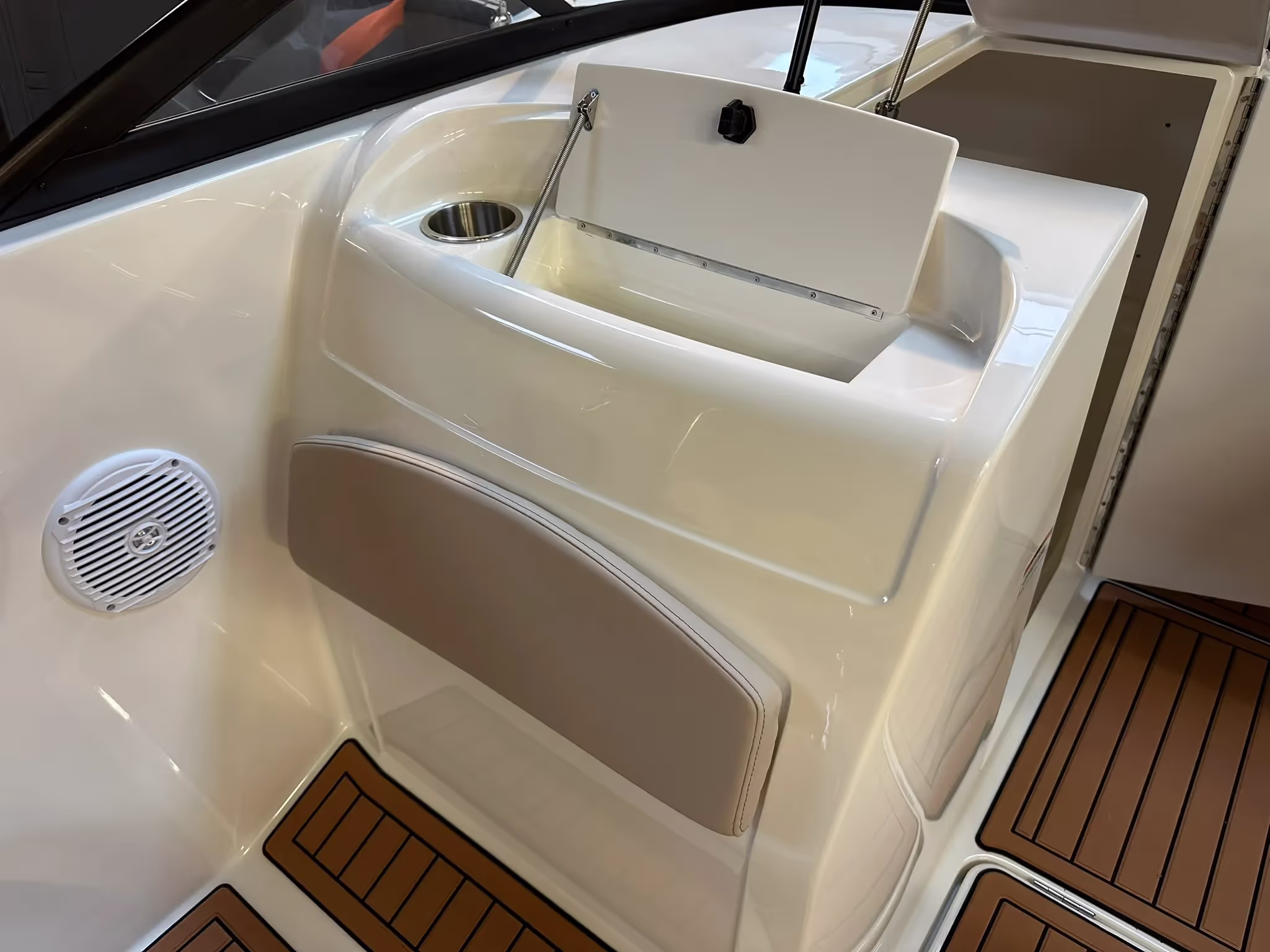 Bayliner VR6 Bowrider