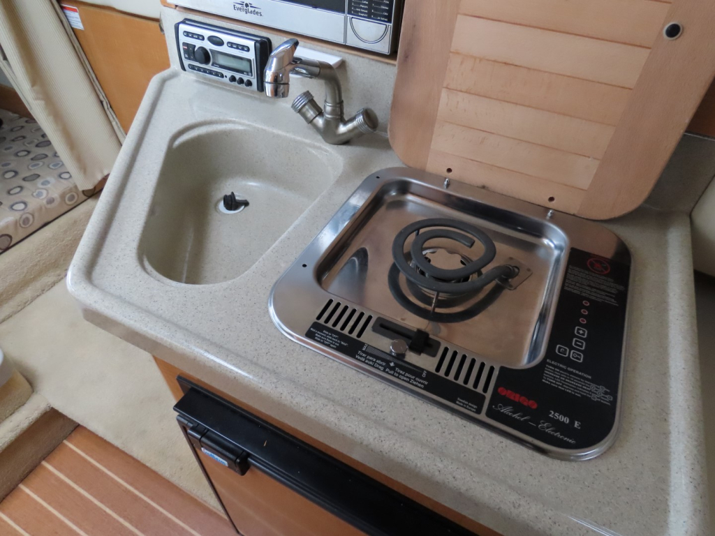 Larson Cabrio 274