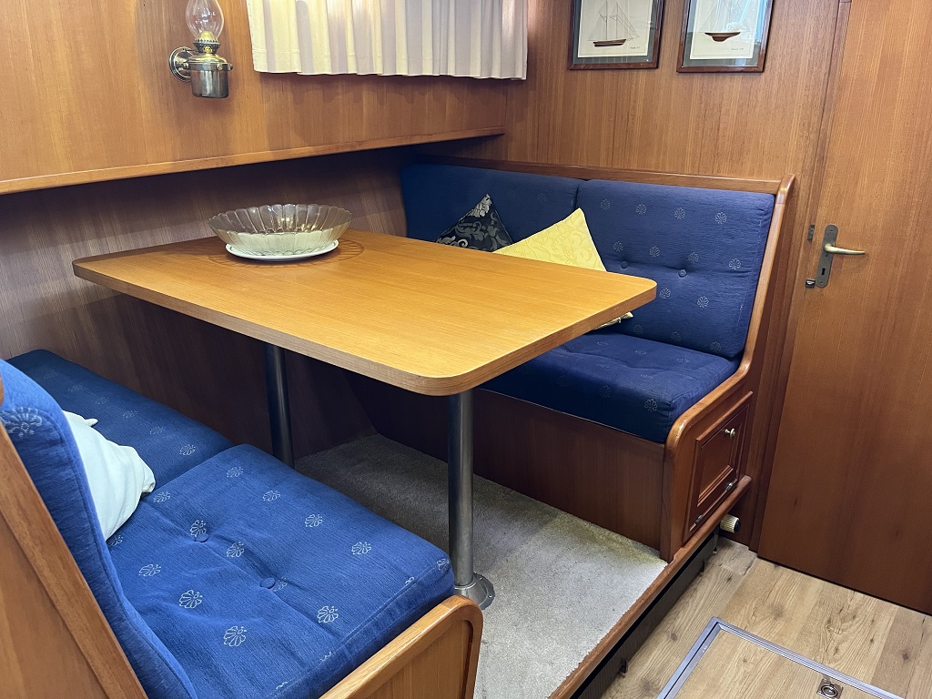 Blauwe Hand Trawler 1400