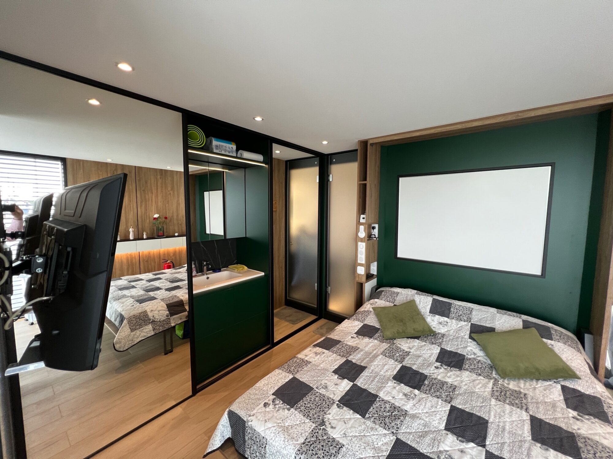 My Dream Houseboat 15.00