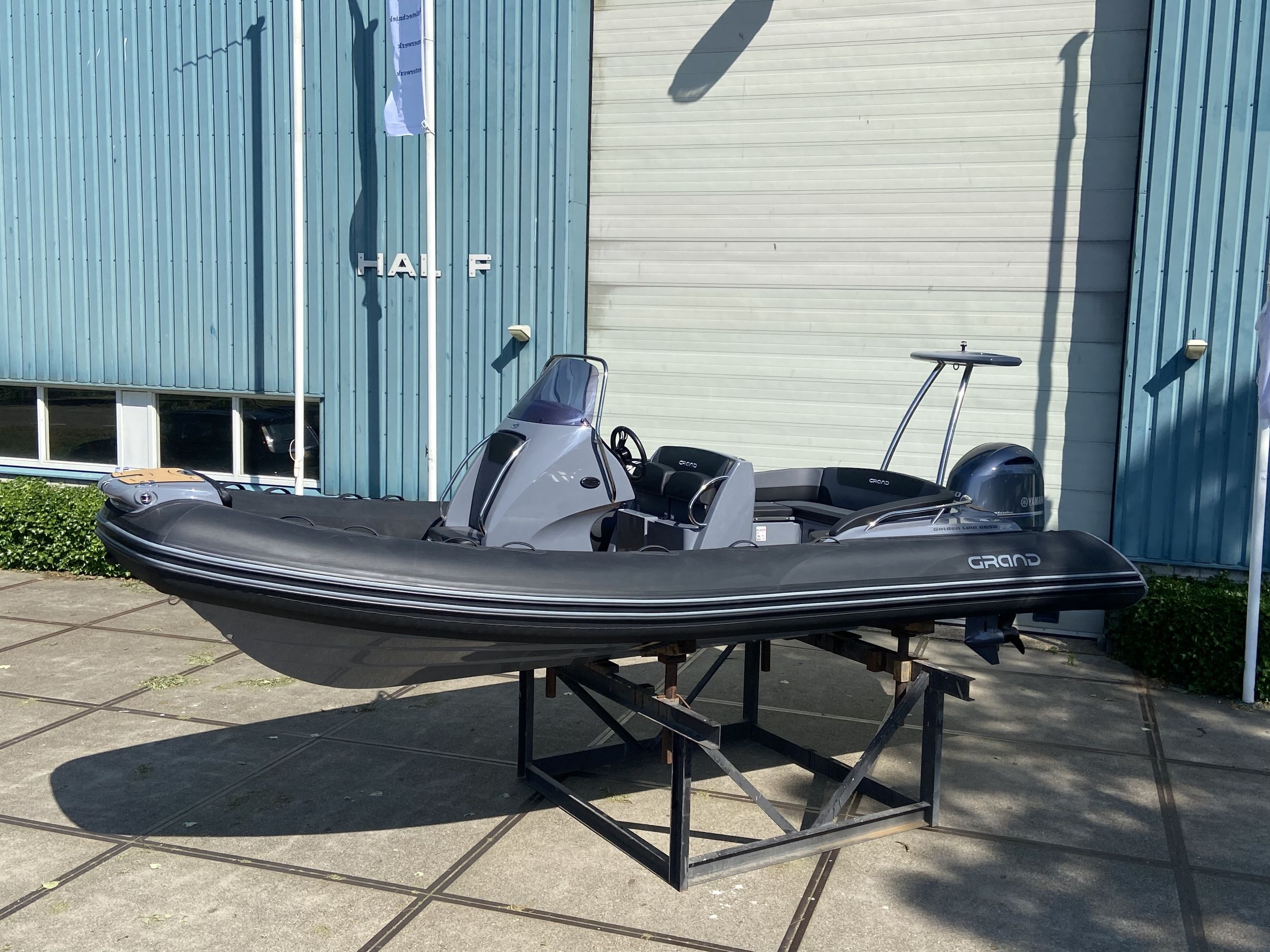 Grand Golden Line 650 Incl. 150 PK Yamaha