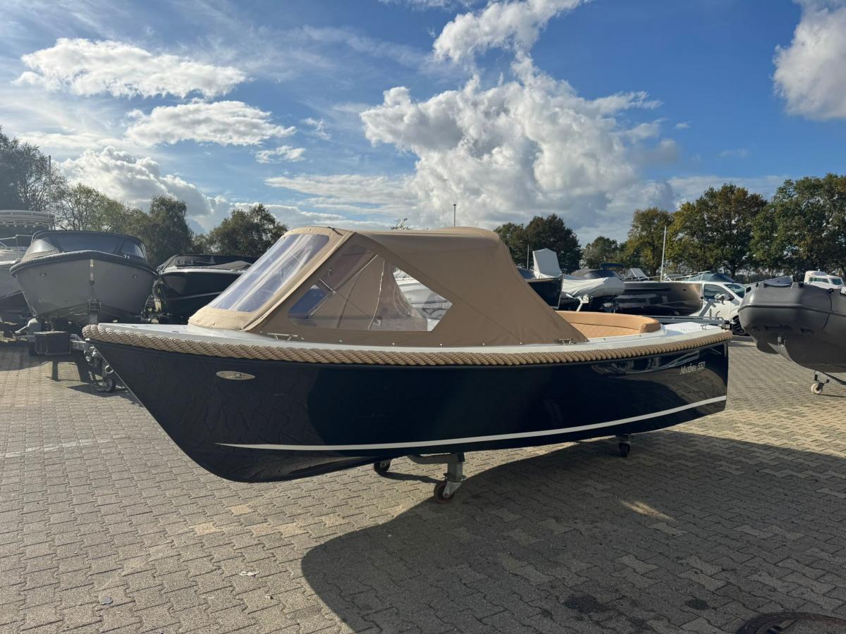 Maxima 550 volledig vaarklaar!