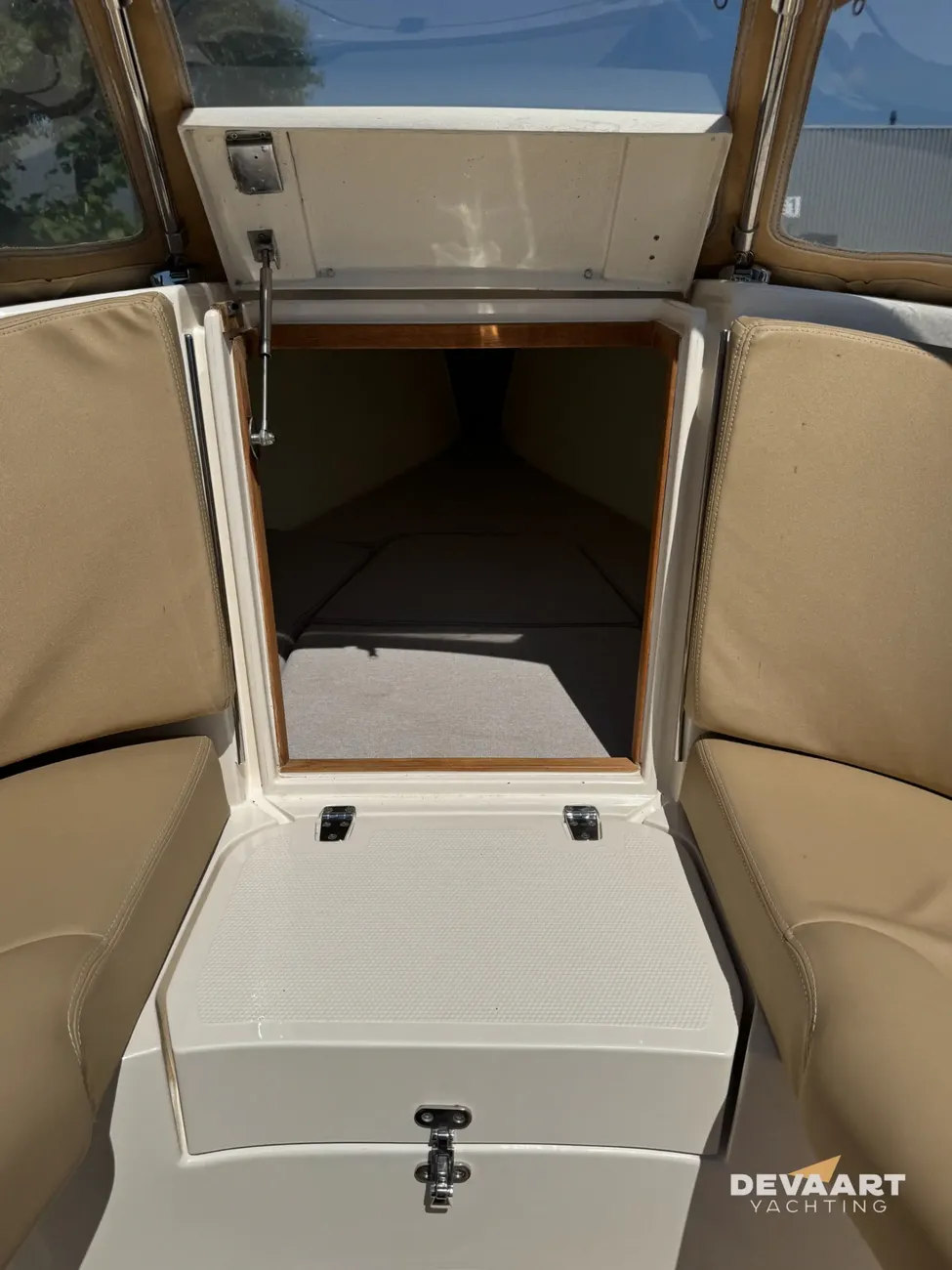 Admiral 28
