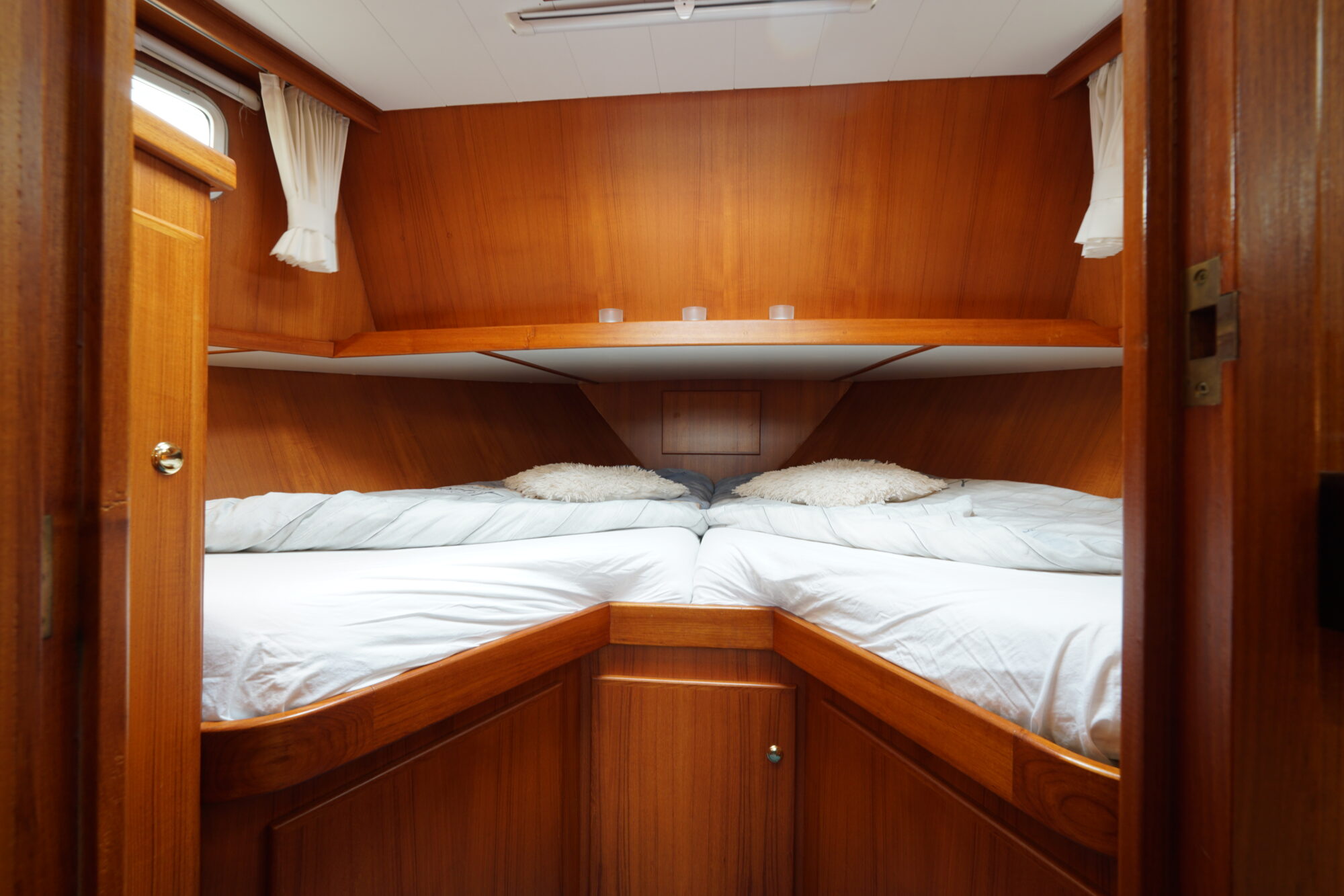 SK Kotter 12.50 Sedan