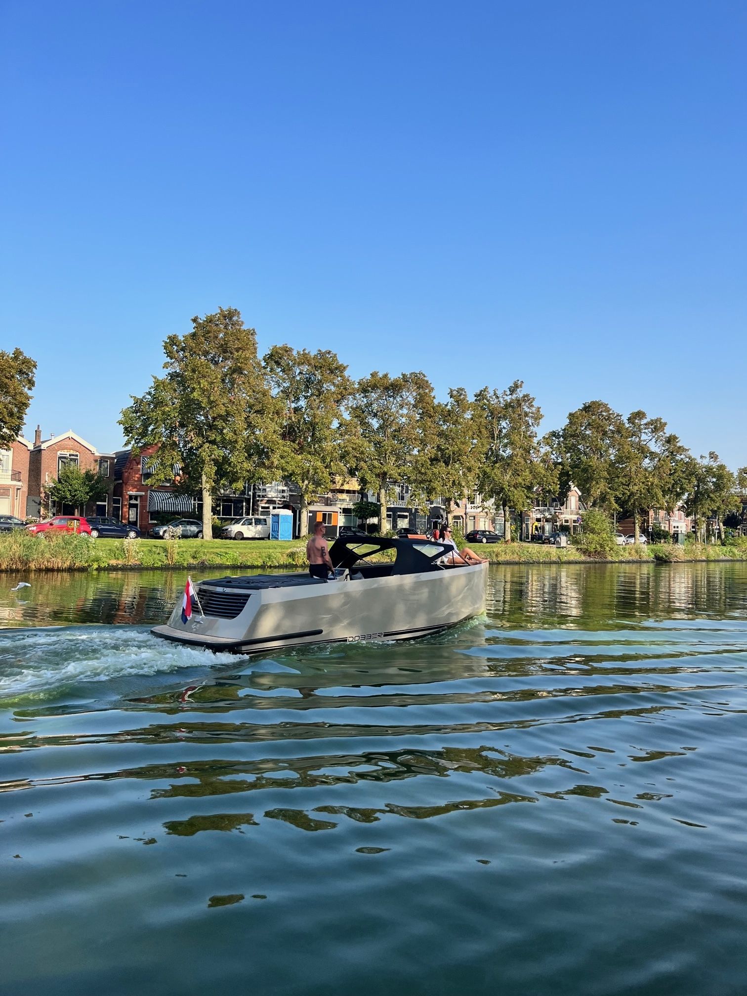 DOBBER 750 Tender hoofdfoto: 1