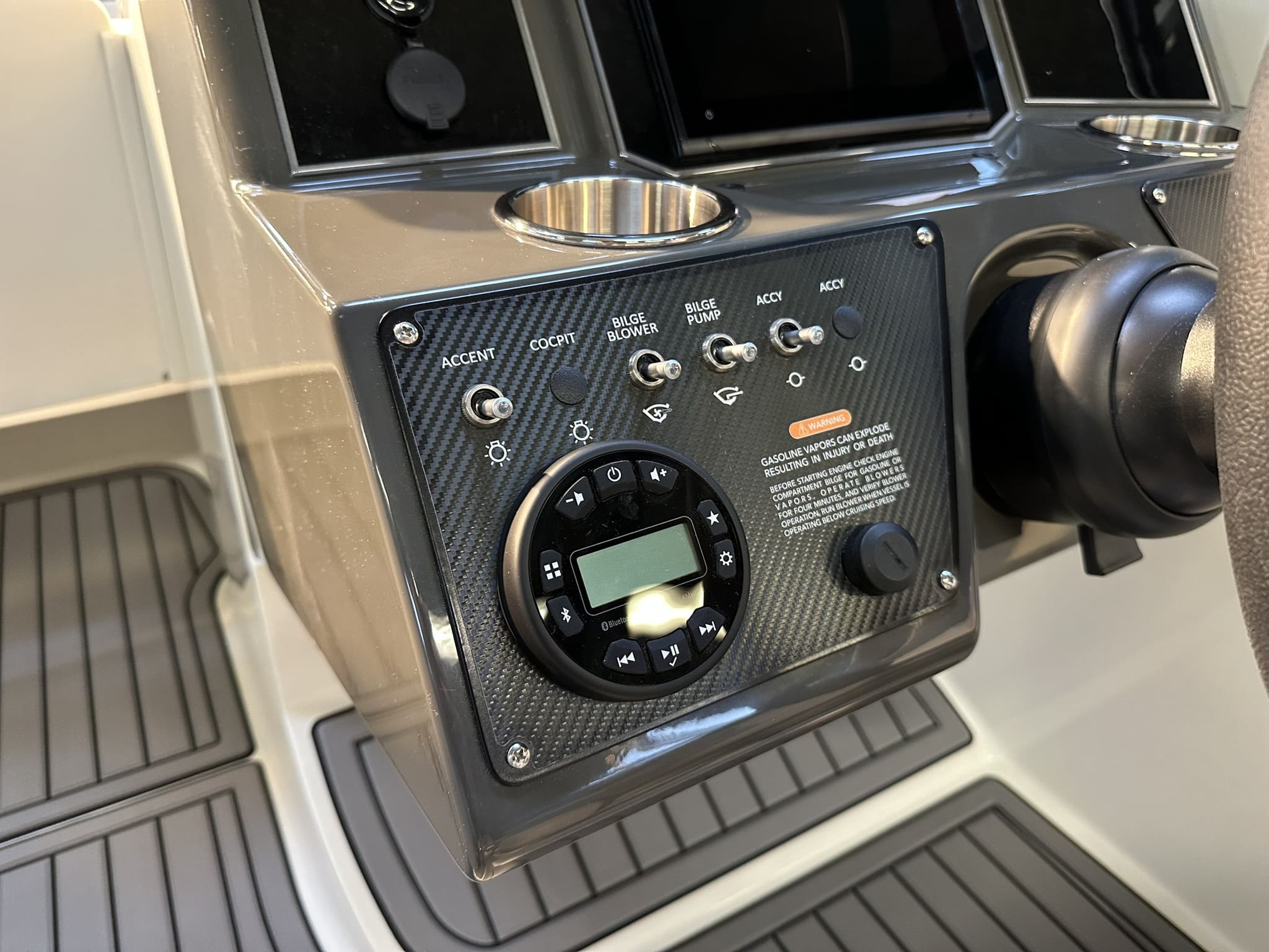 Bayliner VR6 Bowrider