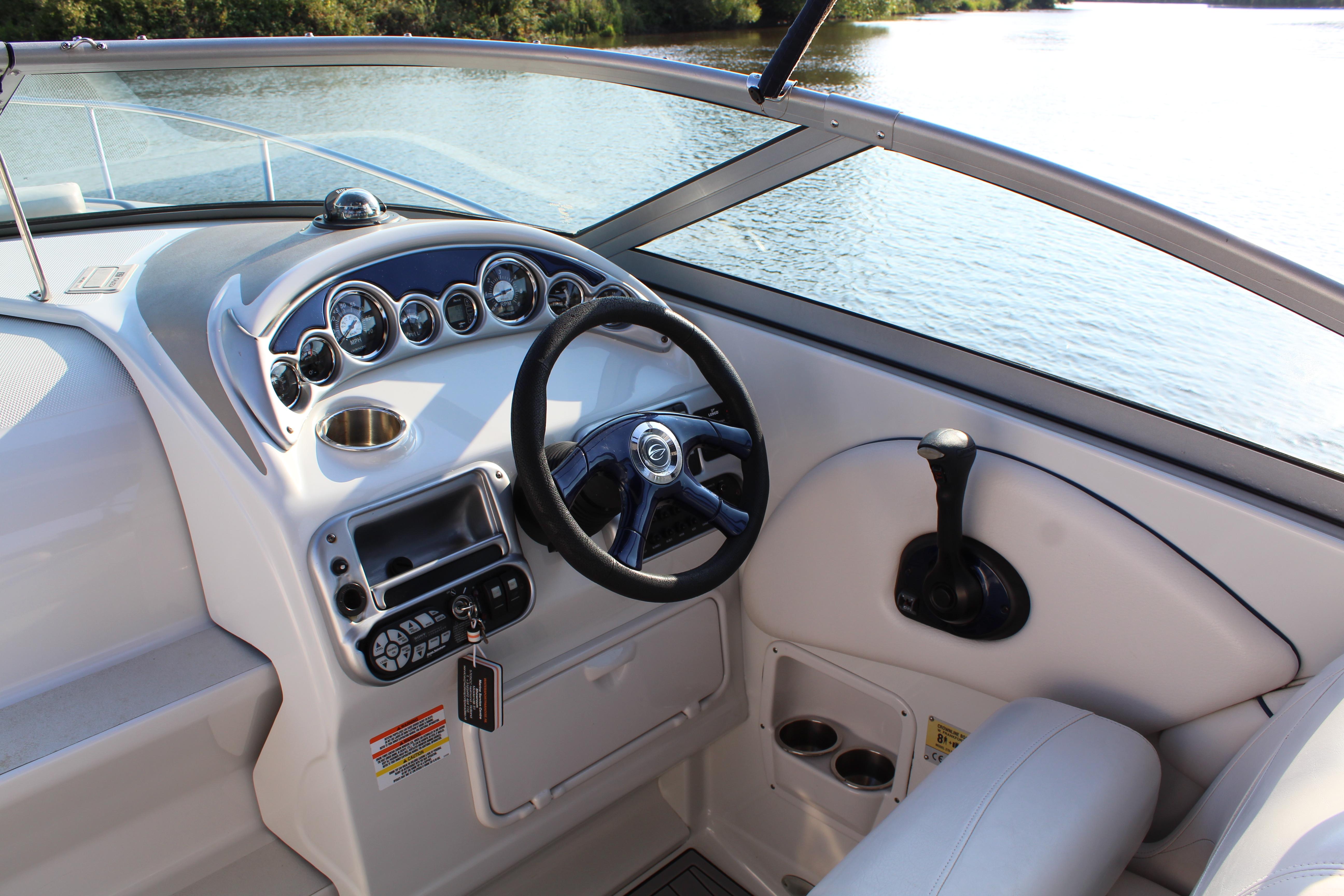 Crownline 270 CR