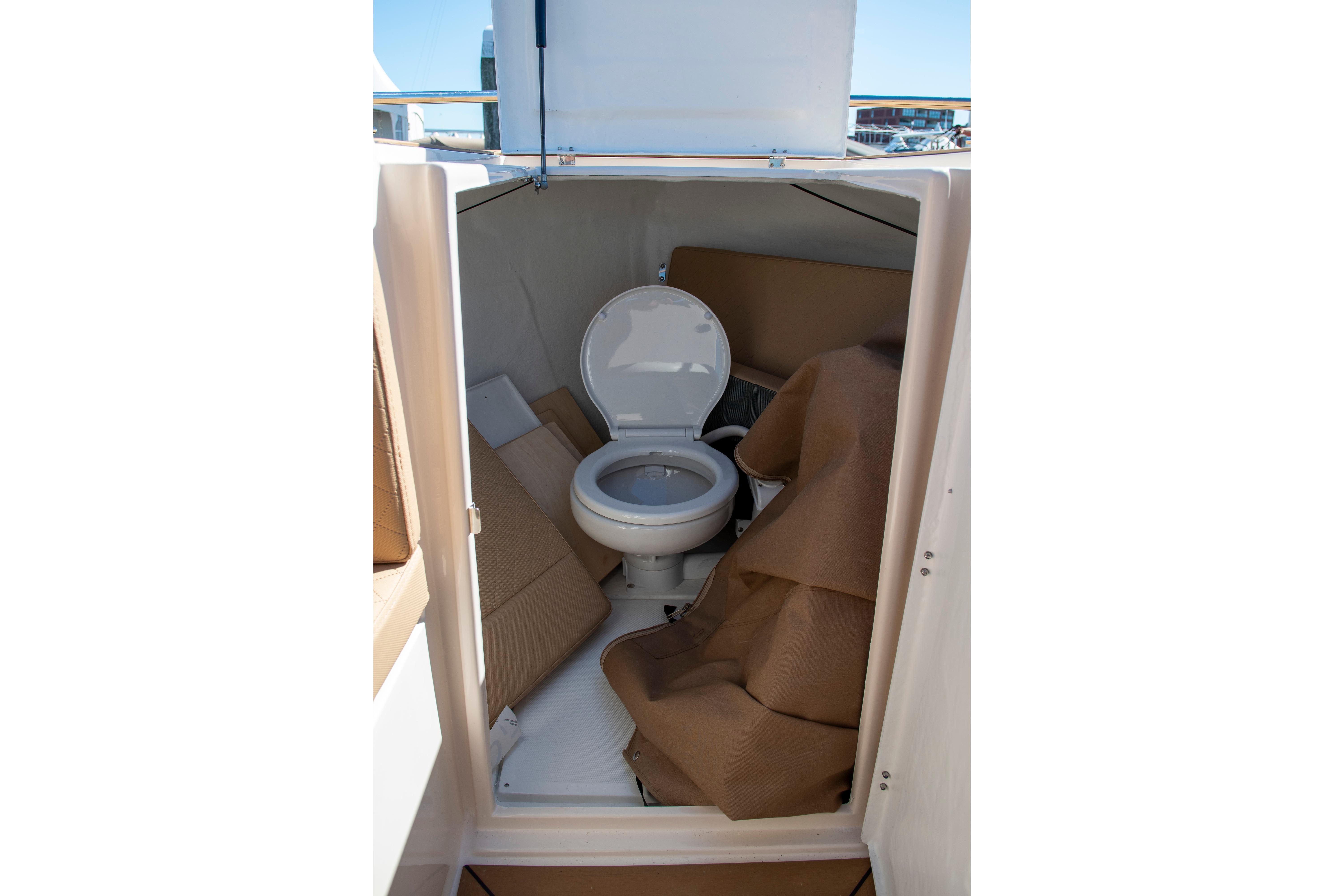 Lago Amore 733 Tender