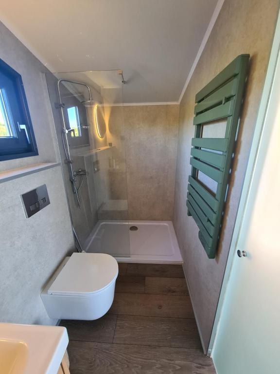 Solstar Houseboat Basic 11-4,2