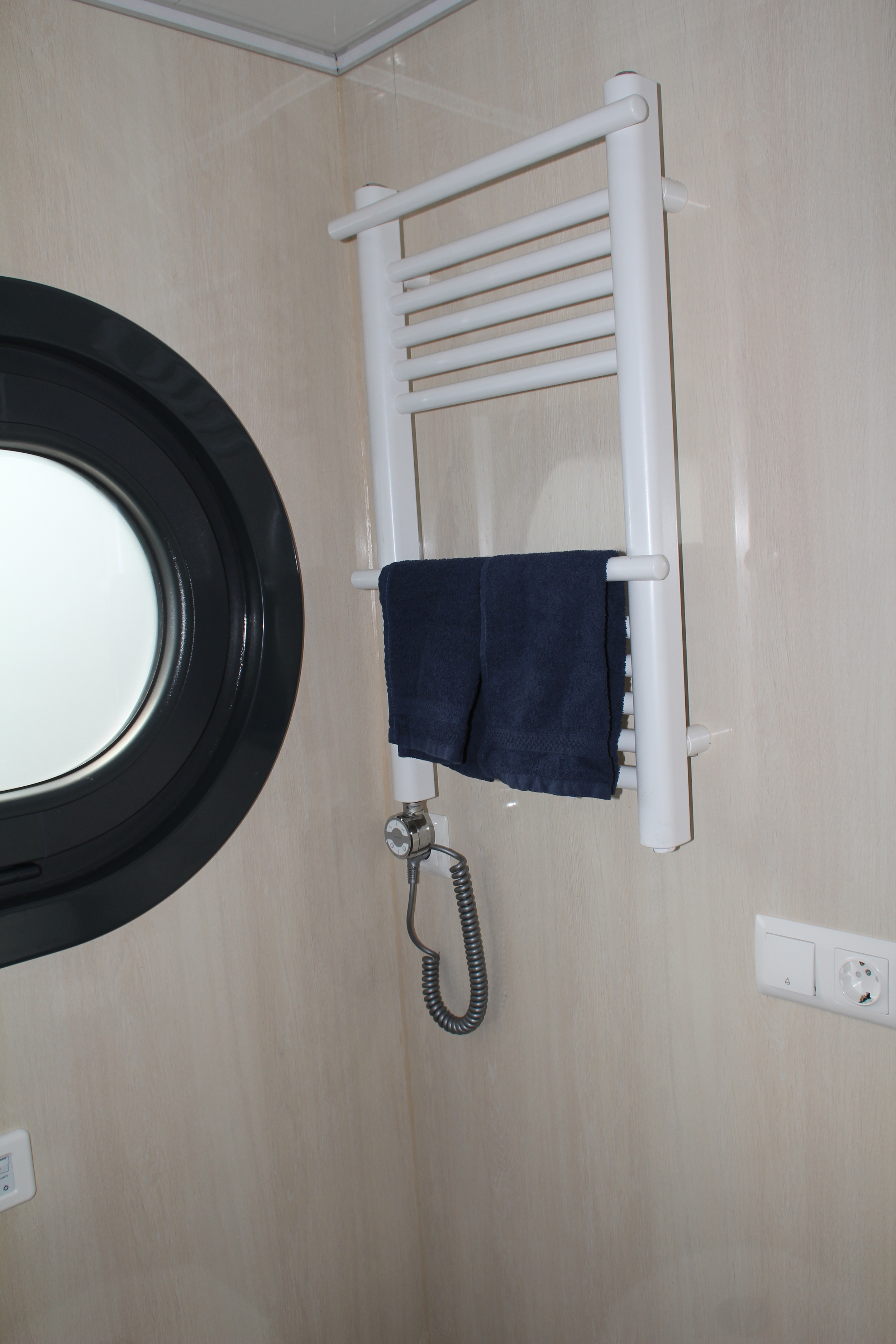 Campi 400 Houseboat HARDEWIJK Charteligplaats
