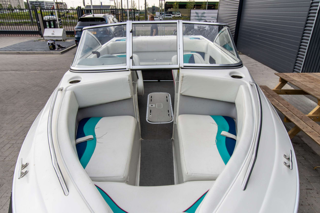 Dynasty 171 Elanti Bowrider