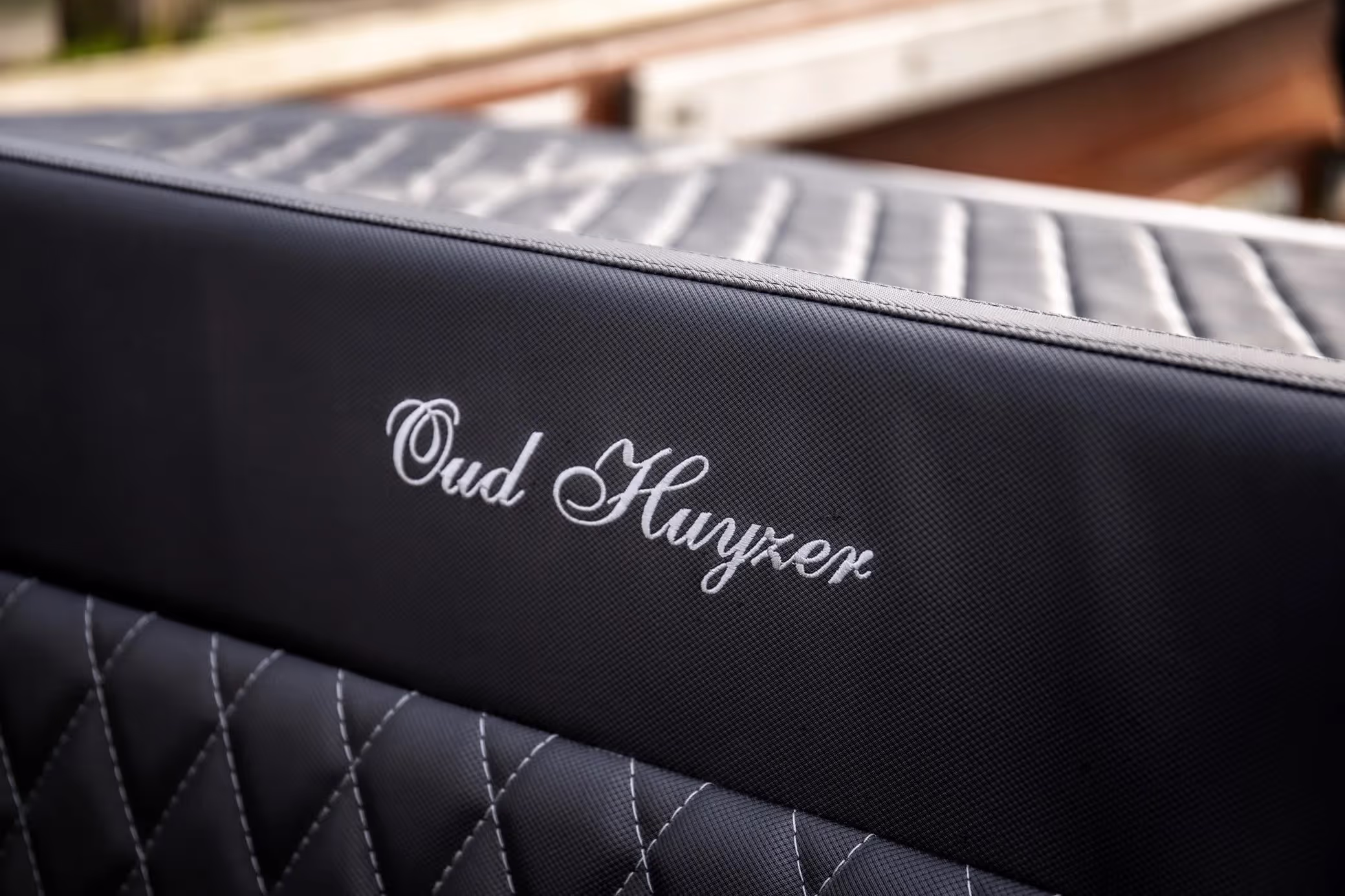 Oud-huijzer 740 Tender