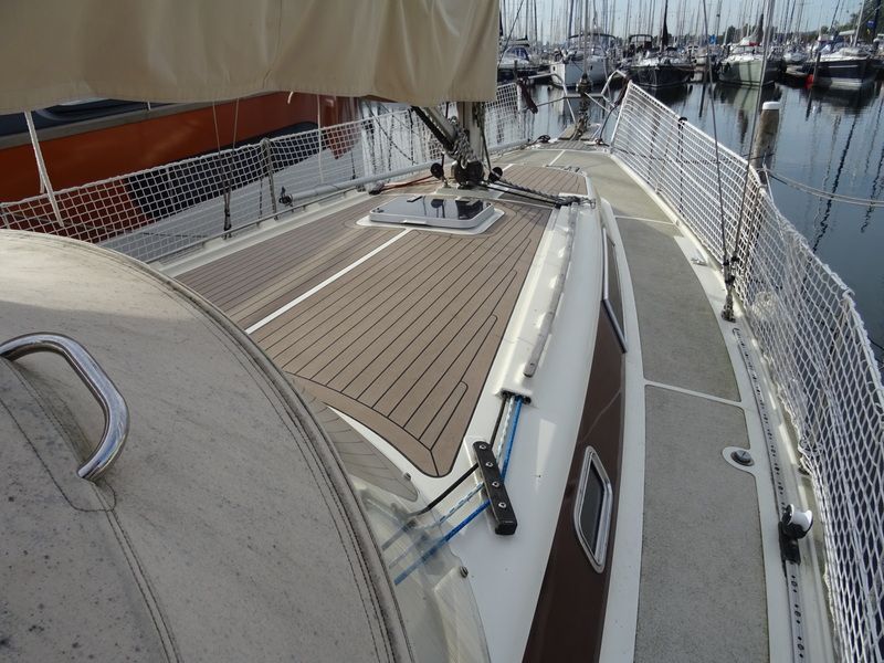 Dehler 372