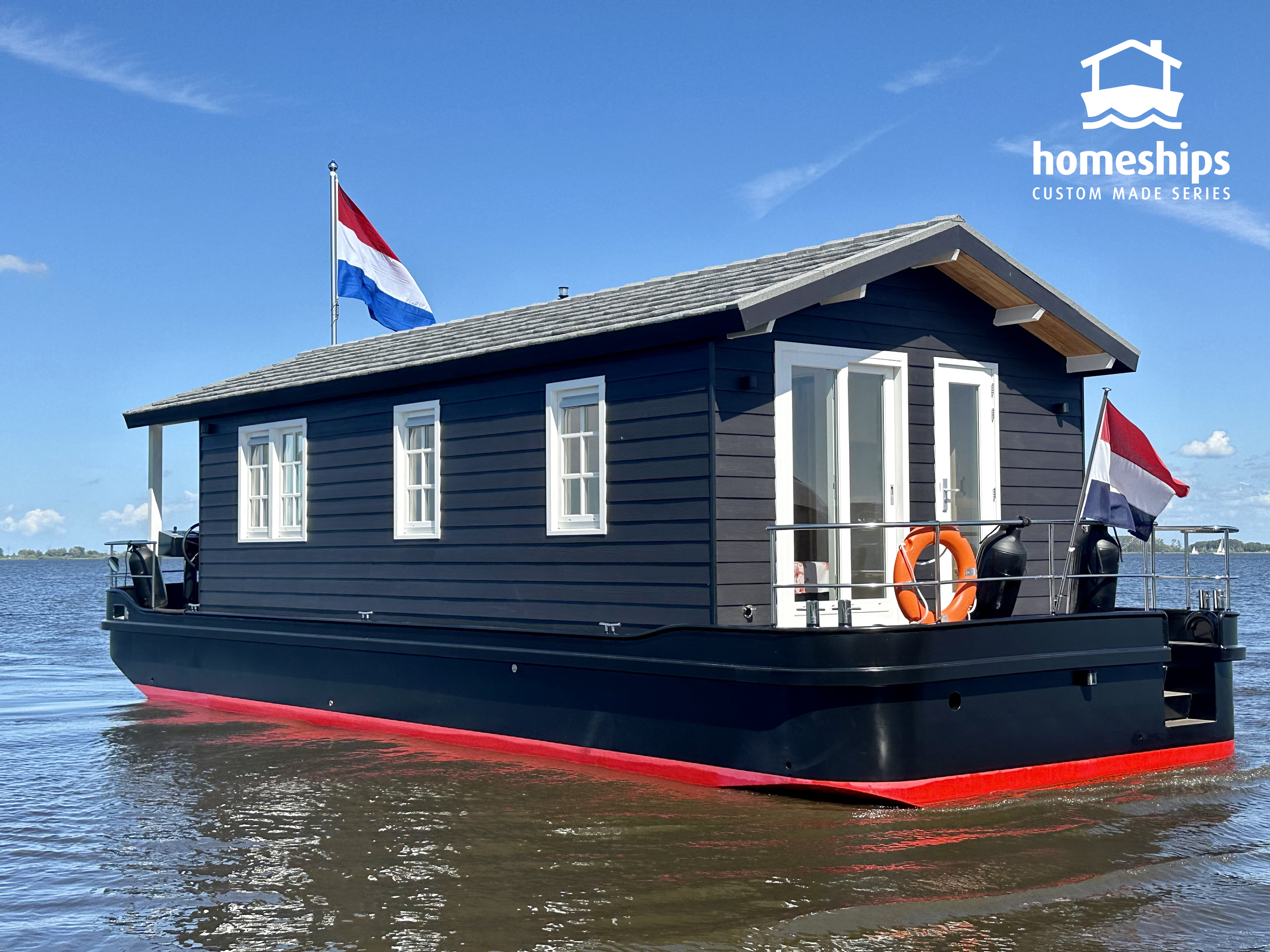 HOMESHIP VaarChalet In Amsterdam 1250D Luxe Houseboat