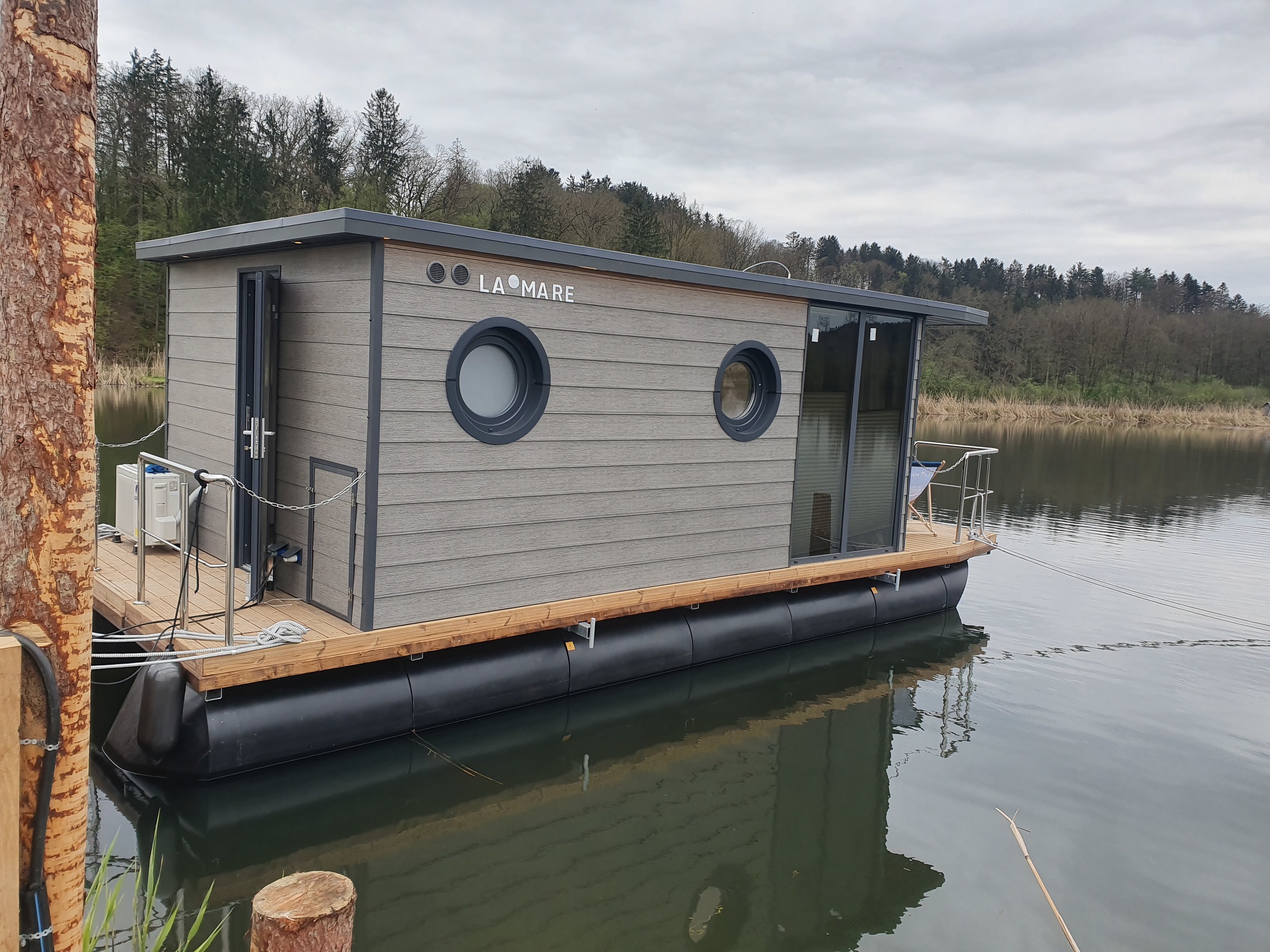 La Mare Houseboats Apartboat M - NEW La Mare Houseboats Apartboat M - NEW