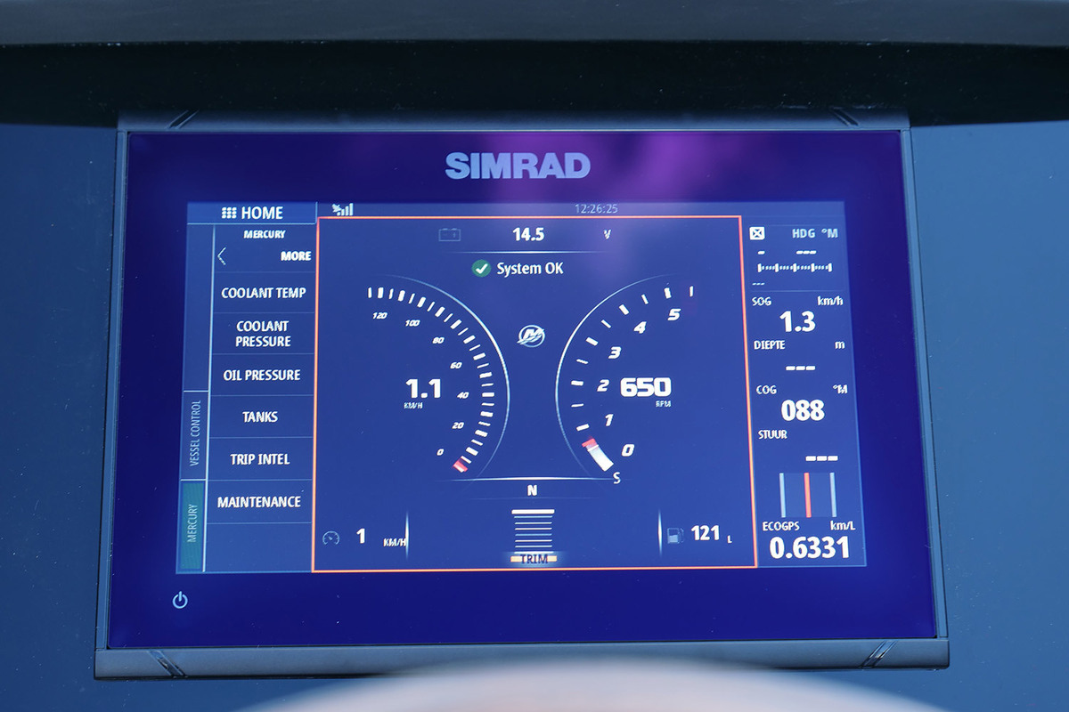Sea Ray SPX 230