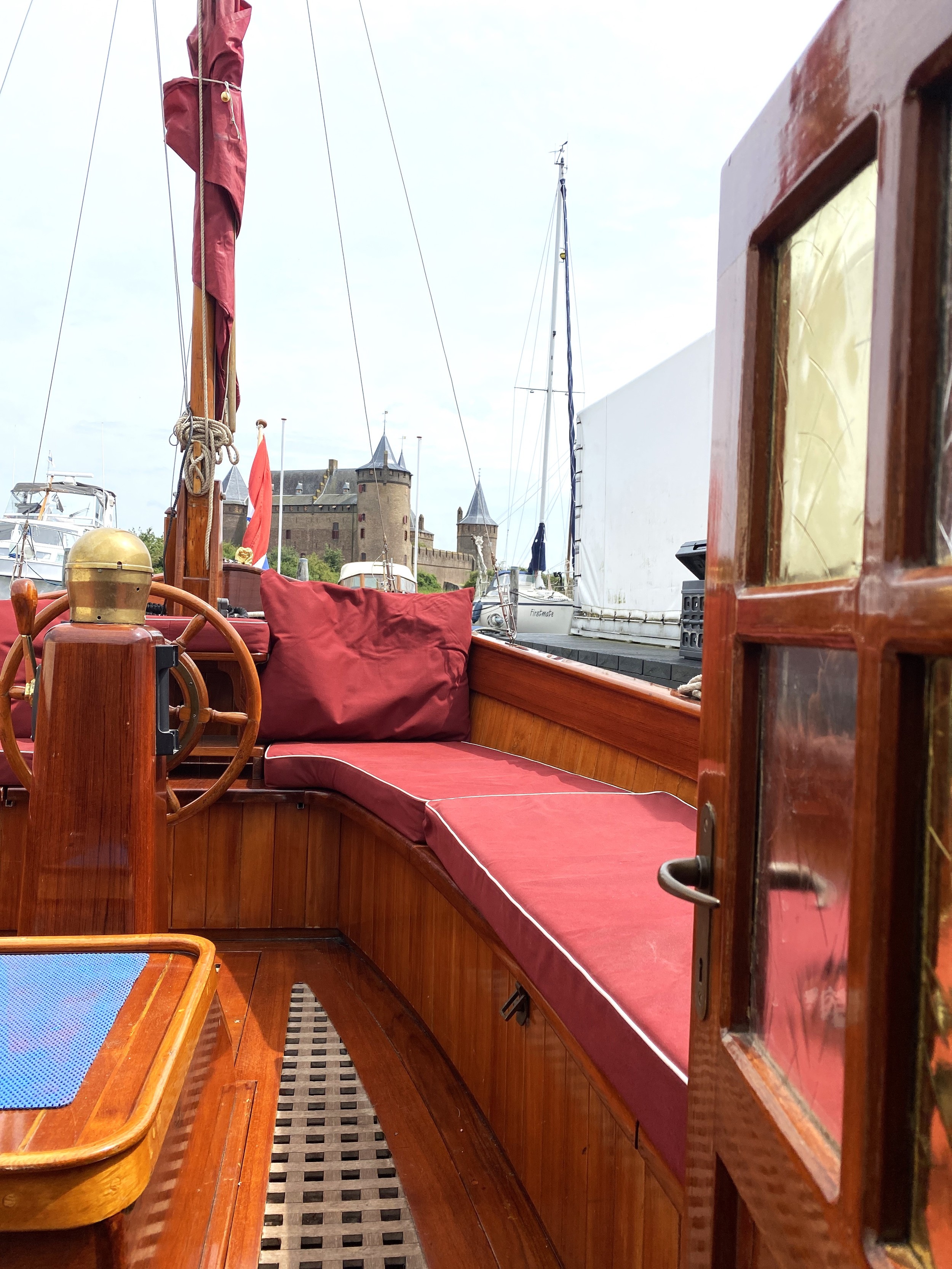 Scherpel Kajuitsloep Teak/ Mahonie