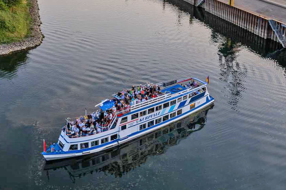 Dagpassagiersschip 221 pers, Rijn gecertificeerd