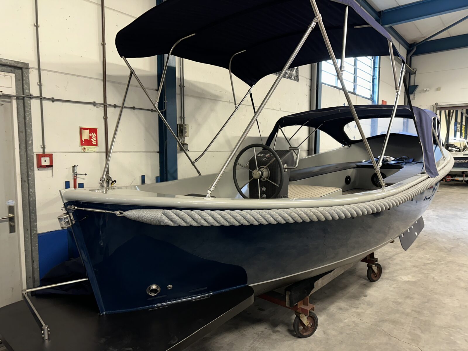 Dutch Steel Sloep 740