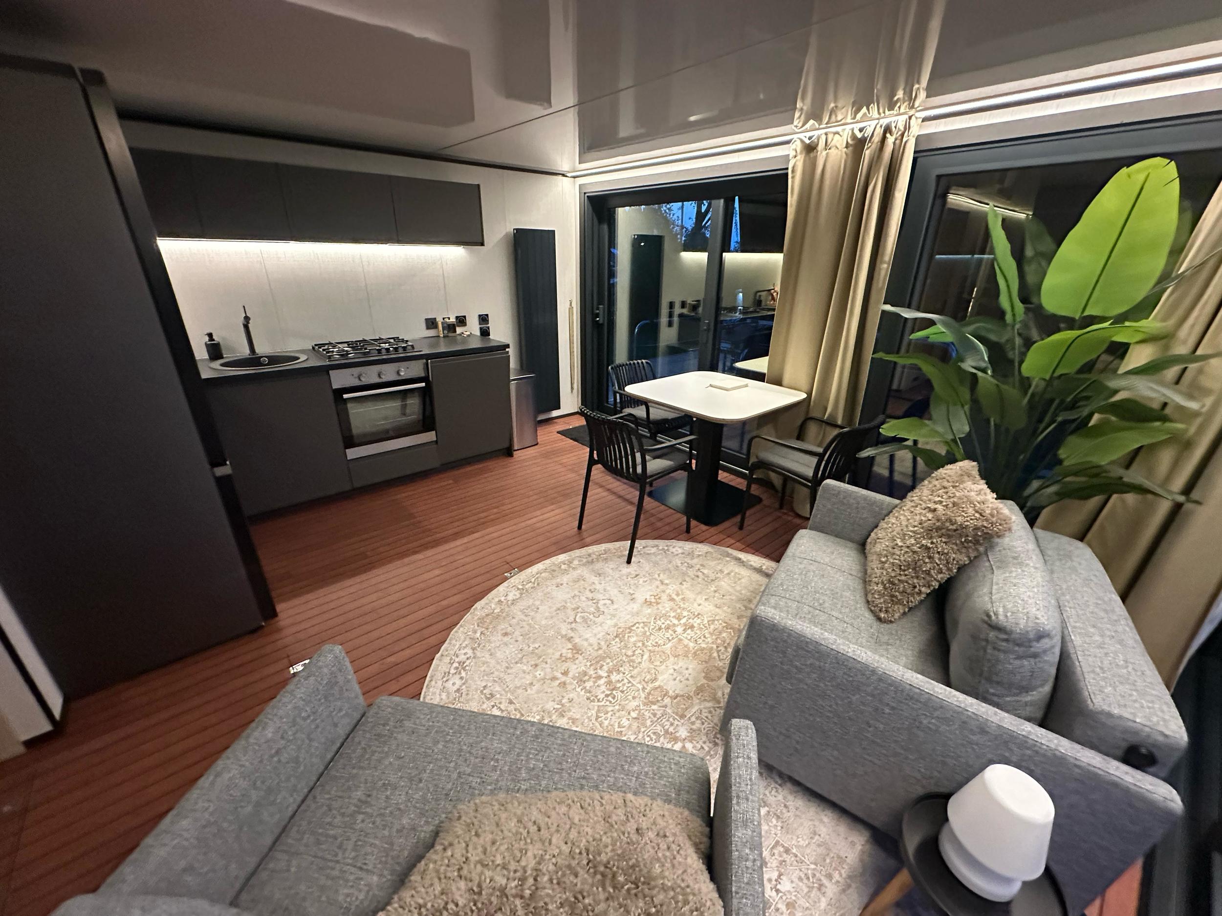 Nordic Season NS 43 Eco 45m2 Houseboat