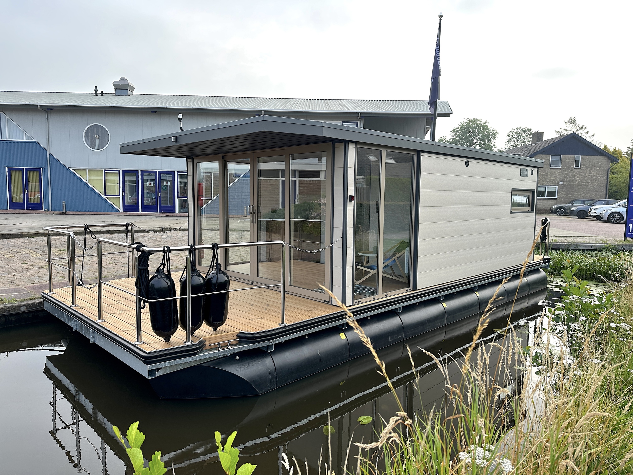 La Mare Houseboat Canalboat 4 (STB4.0) Direct Leverbaar
