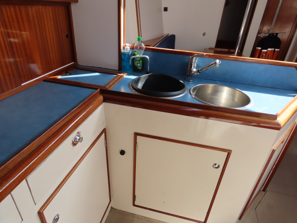 One-off 50’ aluminium Expedition Cruiser
