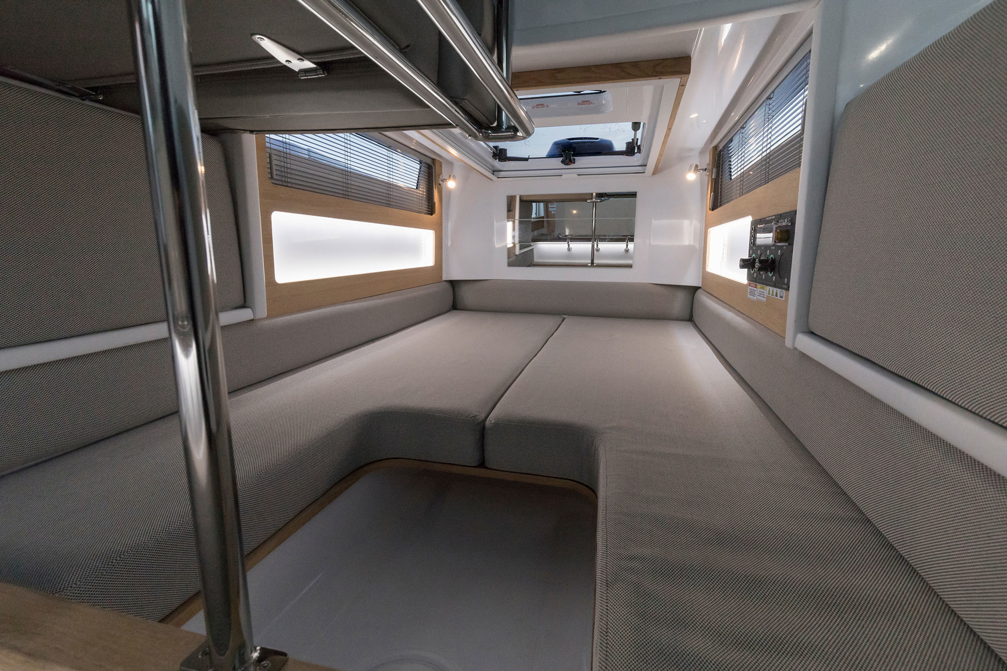 Axopar 28 CABIN