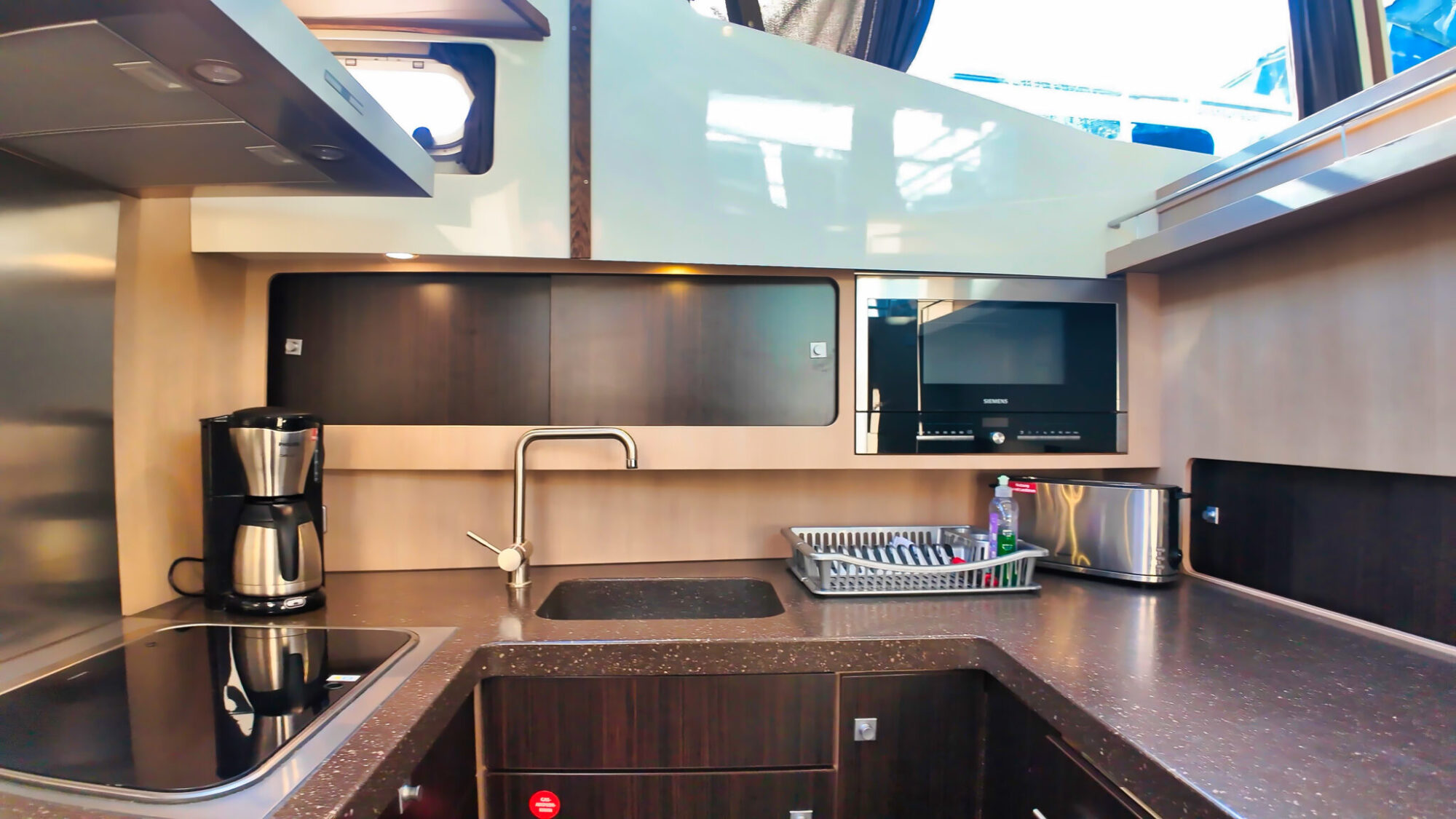 Aventura 43 AK Cabrio