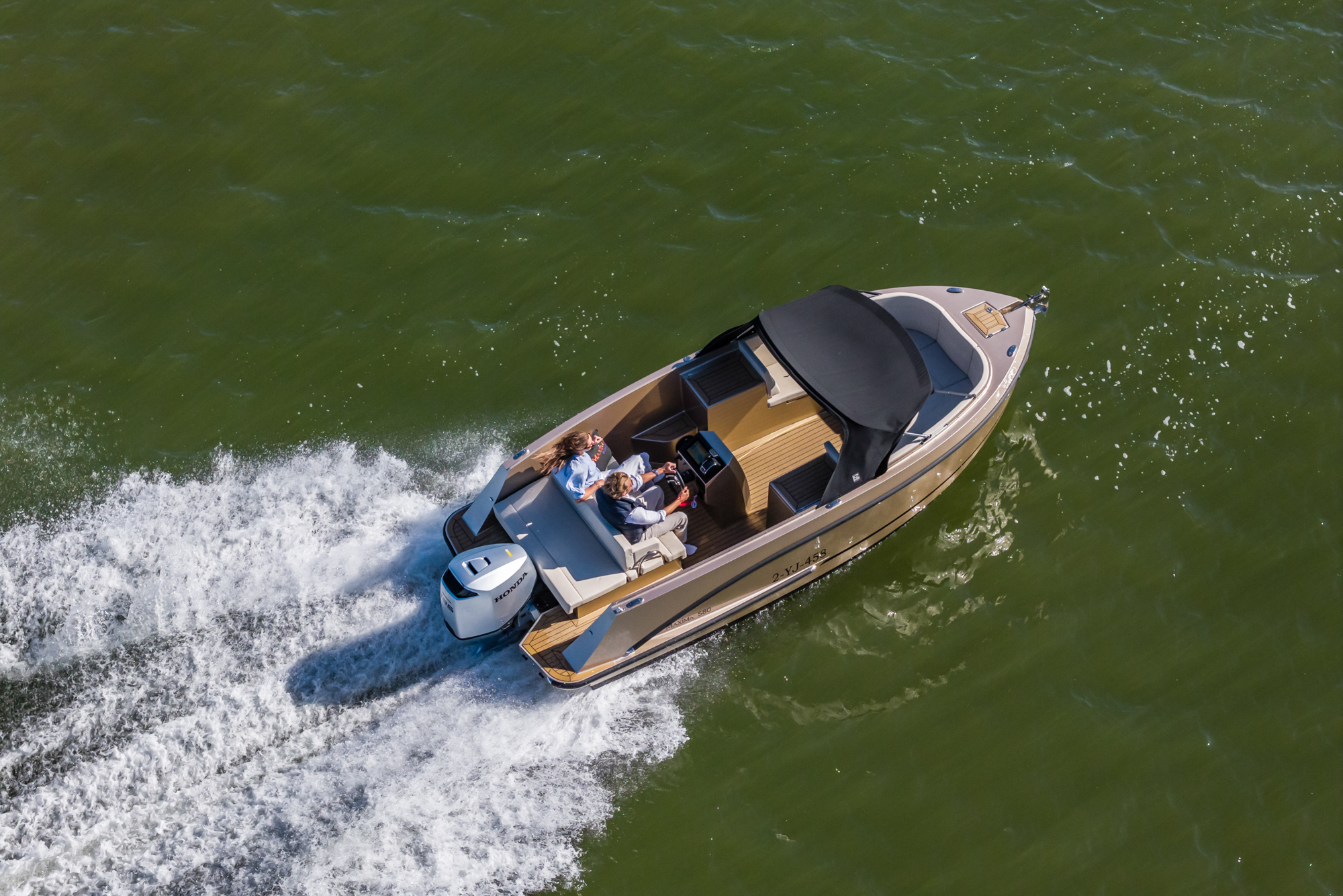 Maxima Boats 580 Sport Lounge